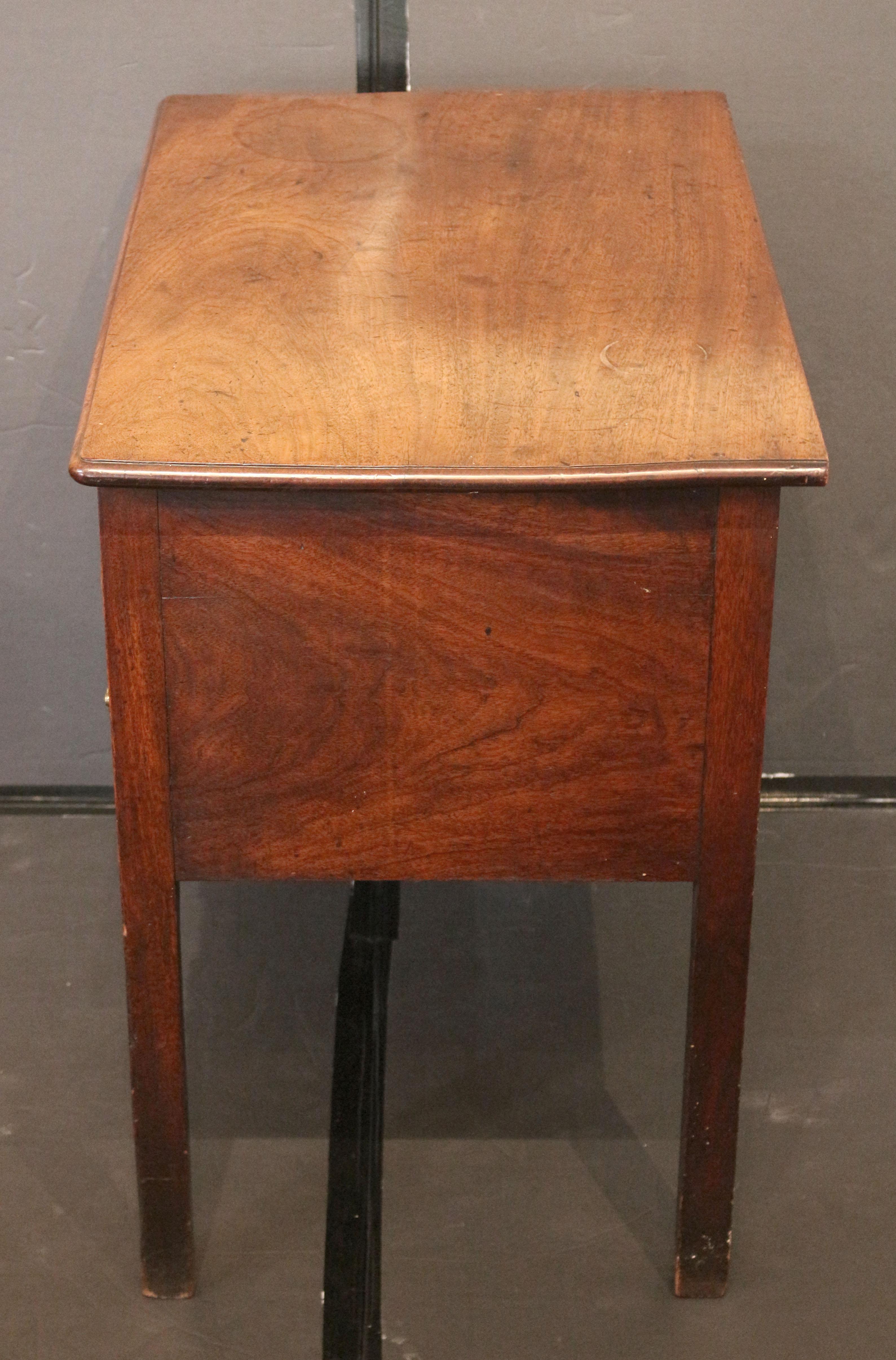 Wood Circa 1760-80 George III Period English Lowboy Table For Sale