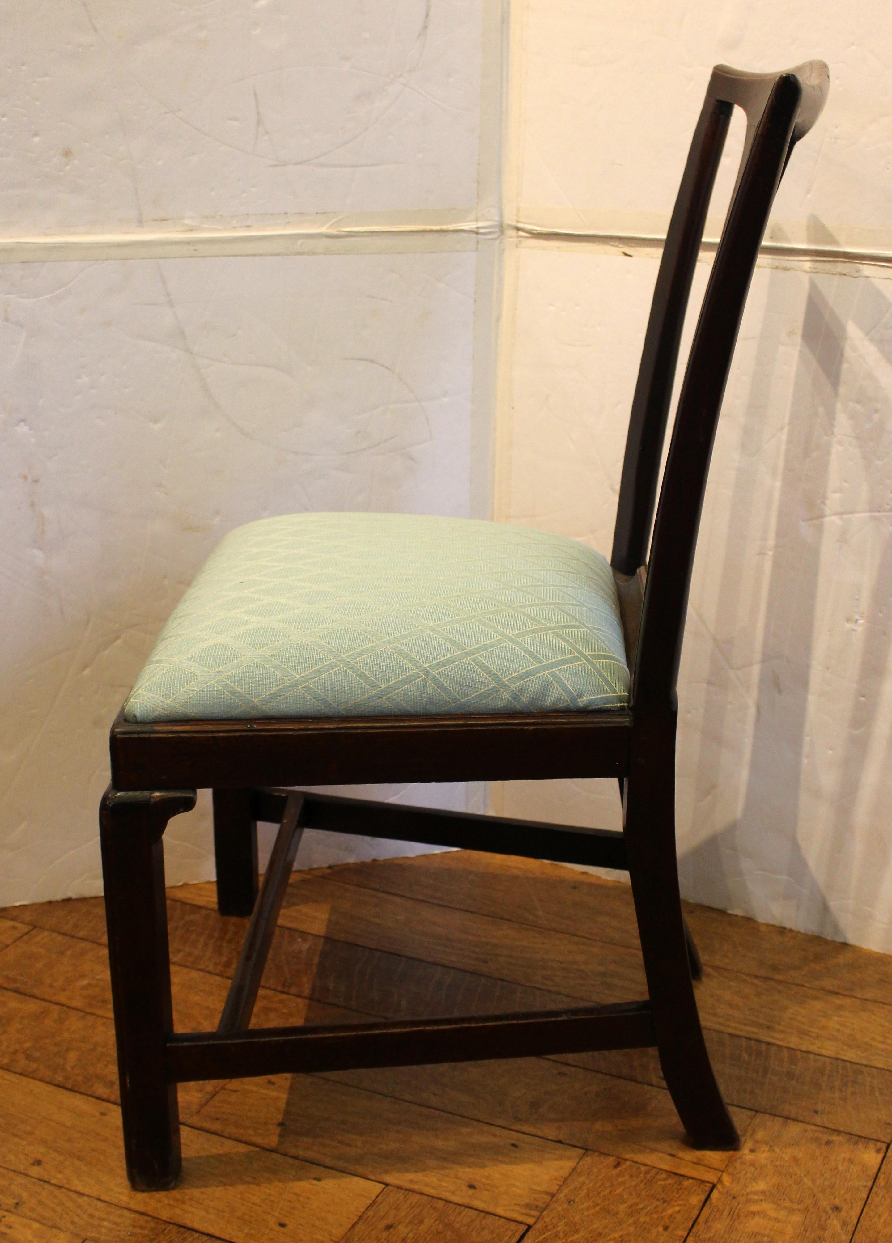 Circa 1760 George III side chair, English. Simple & handsome. Shaped crest rail; great molded edges which move around the entire outline of the chair. Of note are the finely shaped returns on the modified Marlborough beaded front legs - the legs