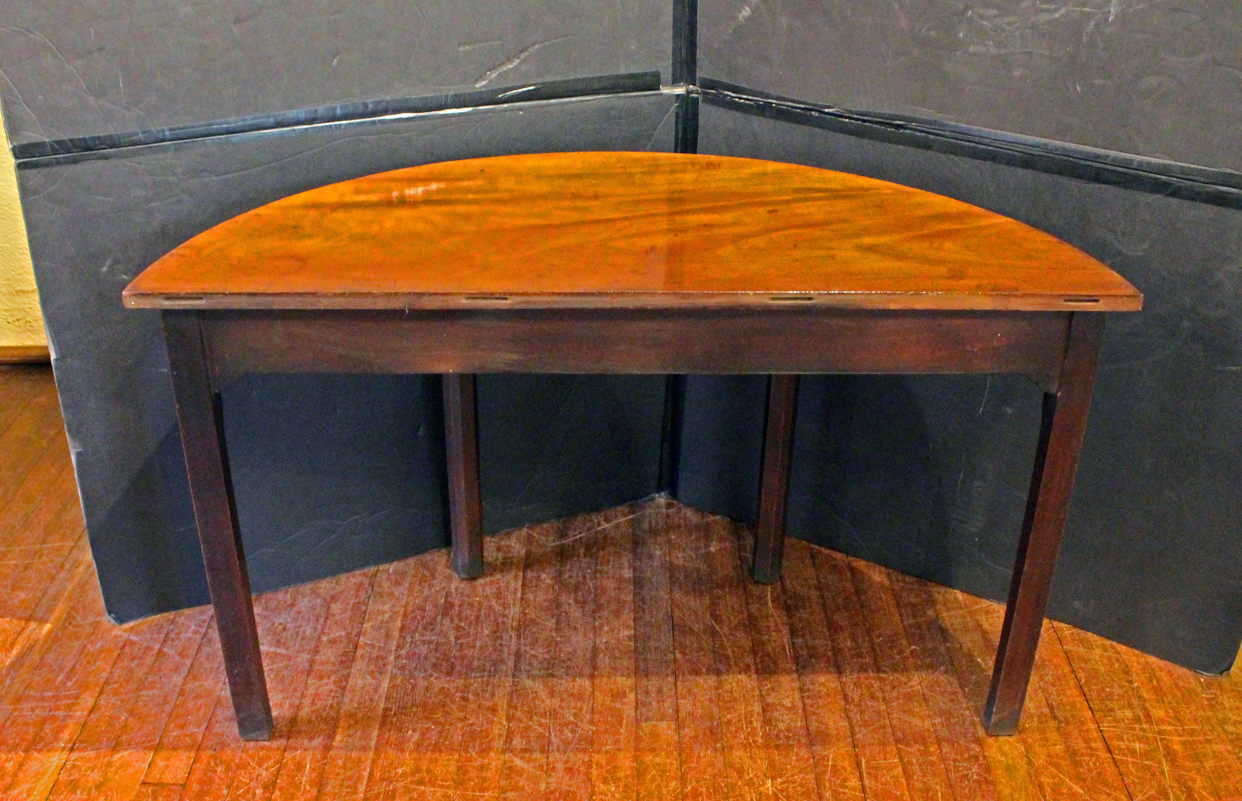 Circa 1765 English George III Period Pair of Console Tables For Sale 1