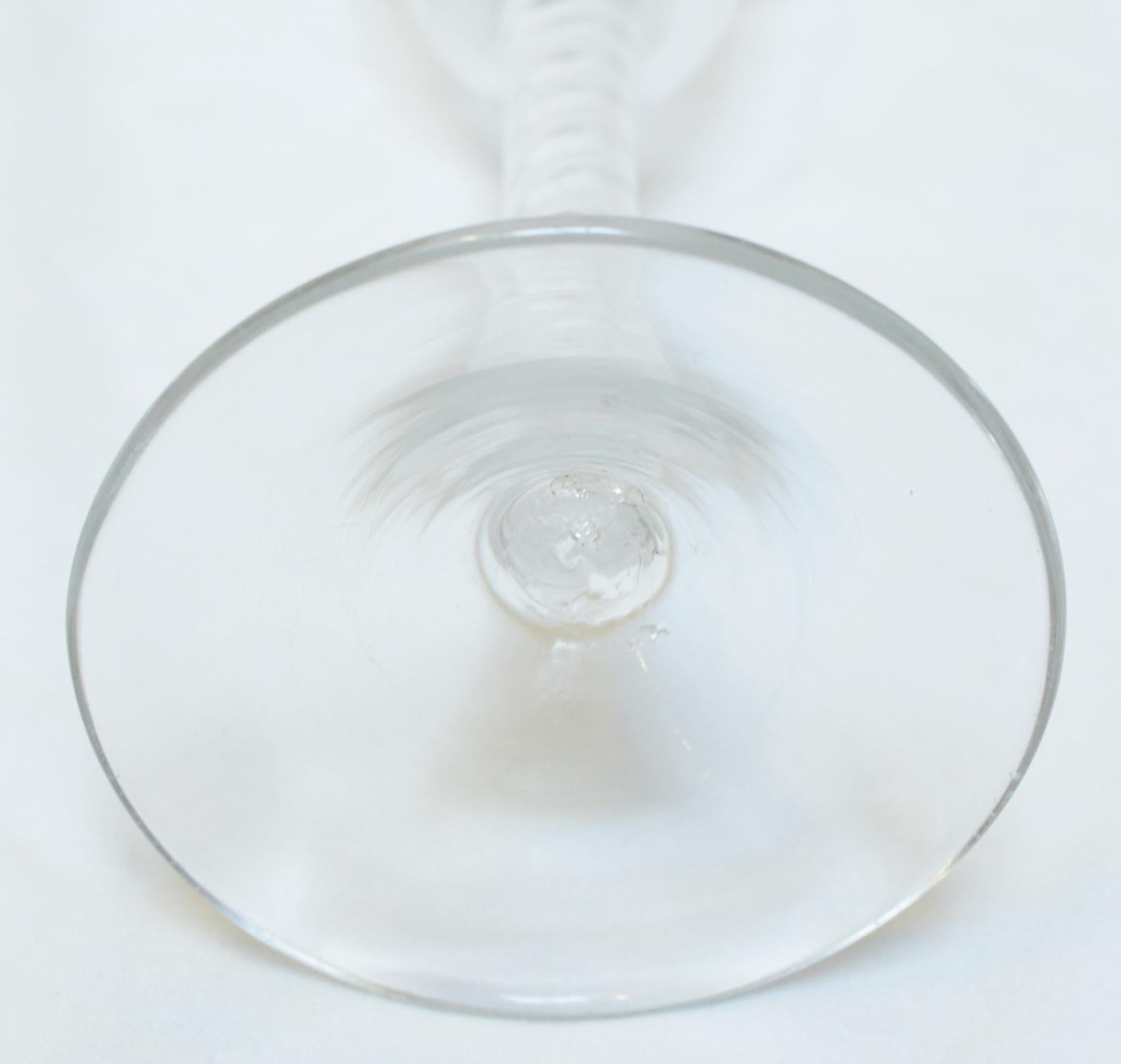 CIRCA 1765 Englischer Twist Stem Cordial (Mitte des 18. Jahrhunderts) im Angebot