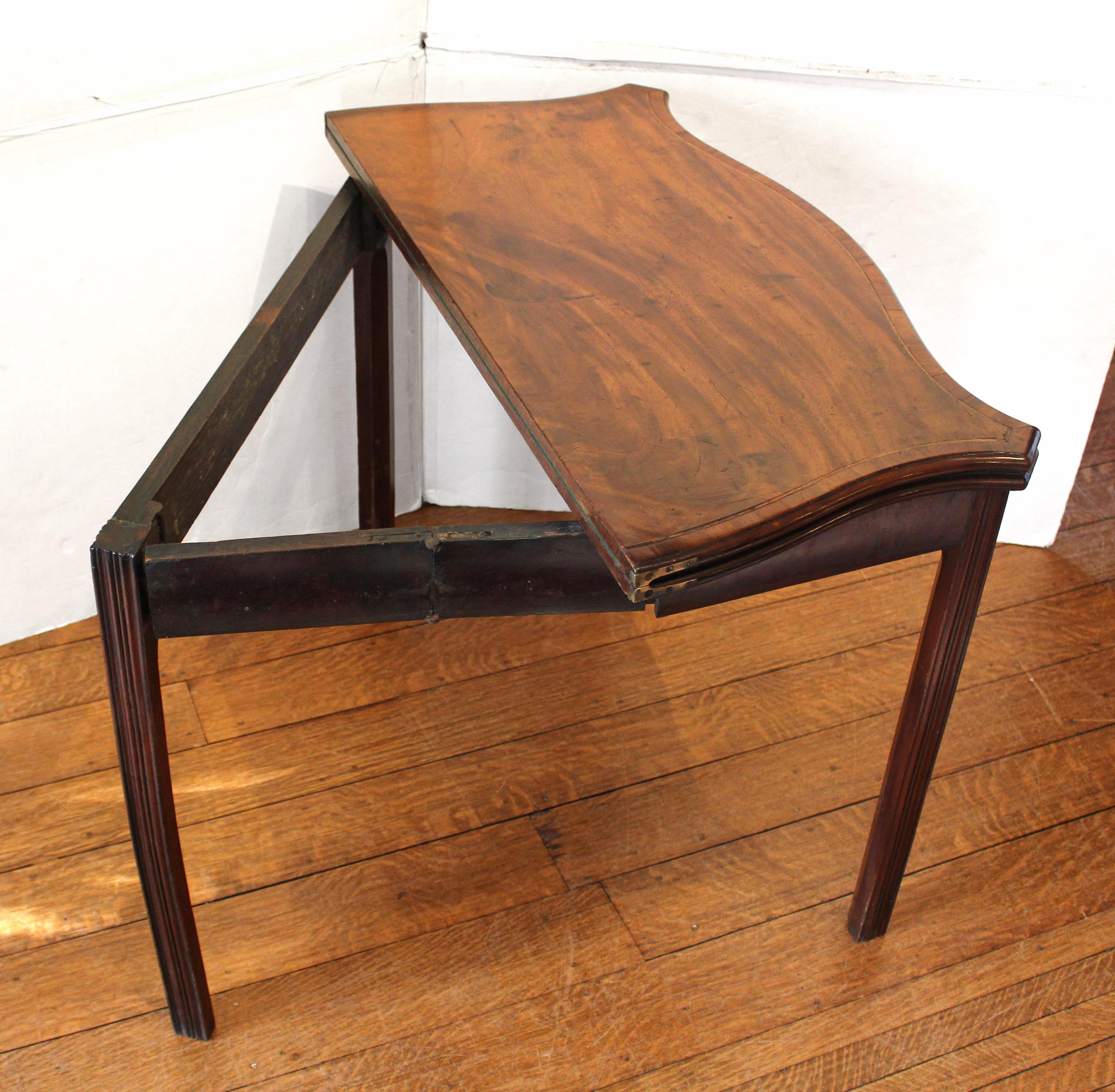 Circa 1765 George III Period English Games Table In Good Condition For Sale In Chapel Hill, NC