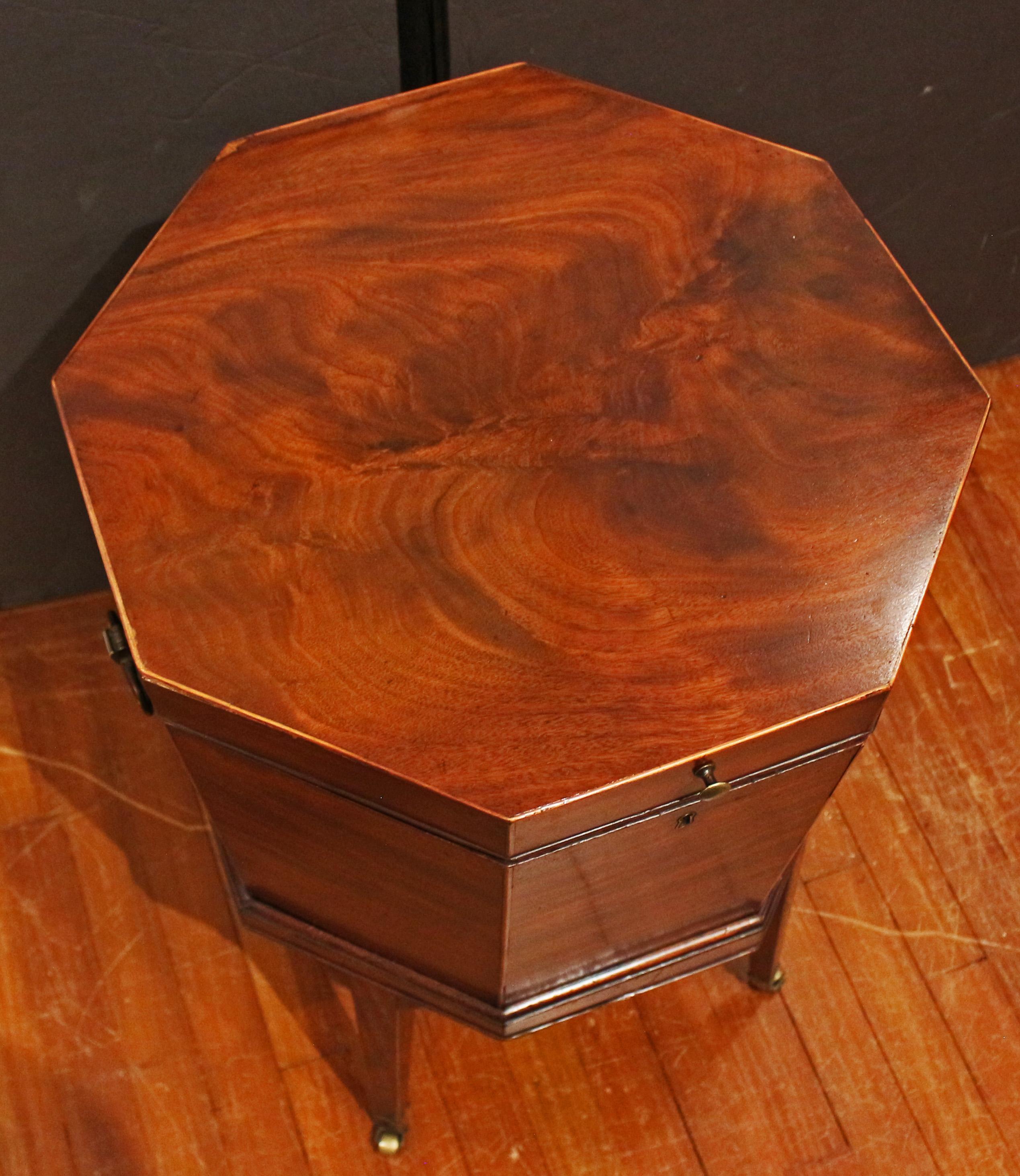Wood Circa 1770 English George III Period Cellarette on Stand For Sale
