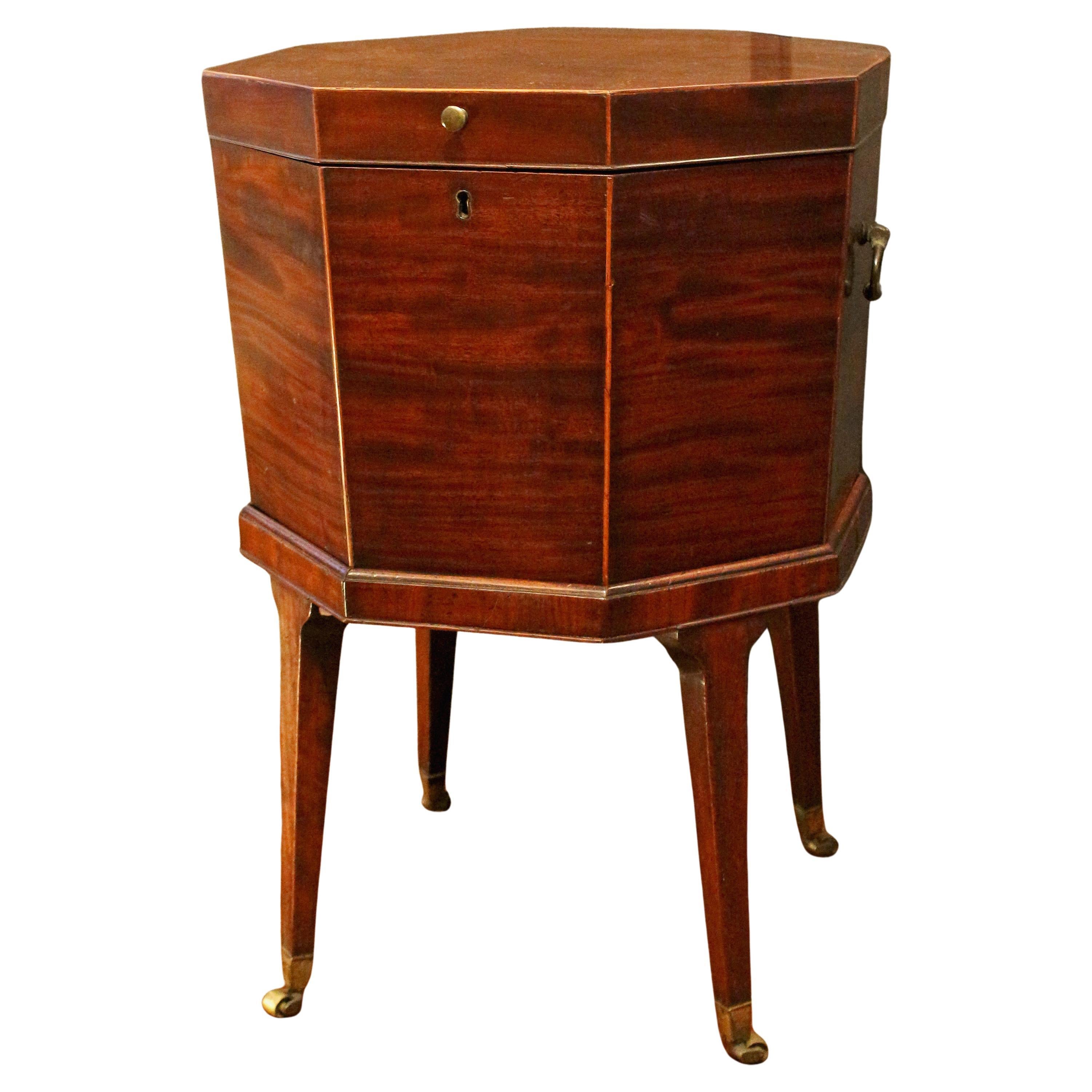 Circa 1770 English George III Period Cellarette on Stand For Sale