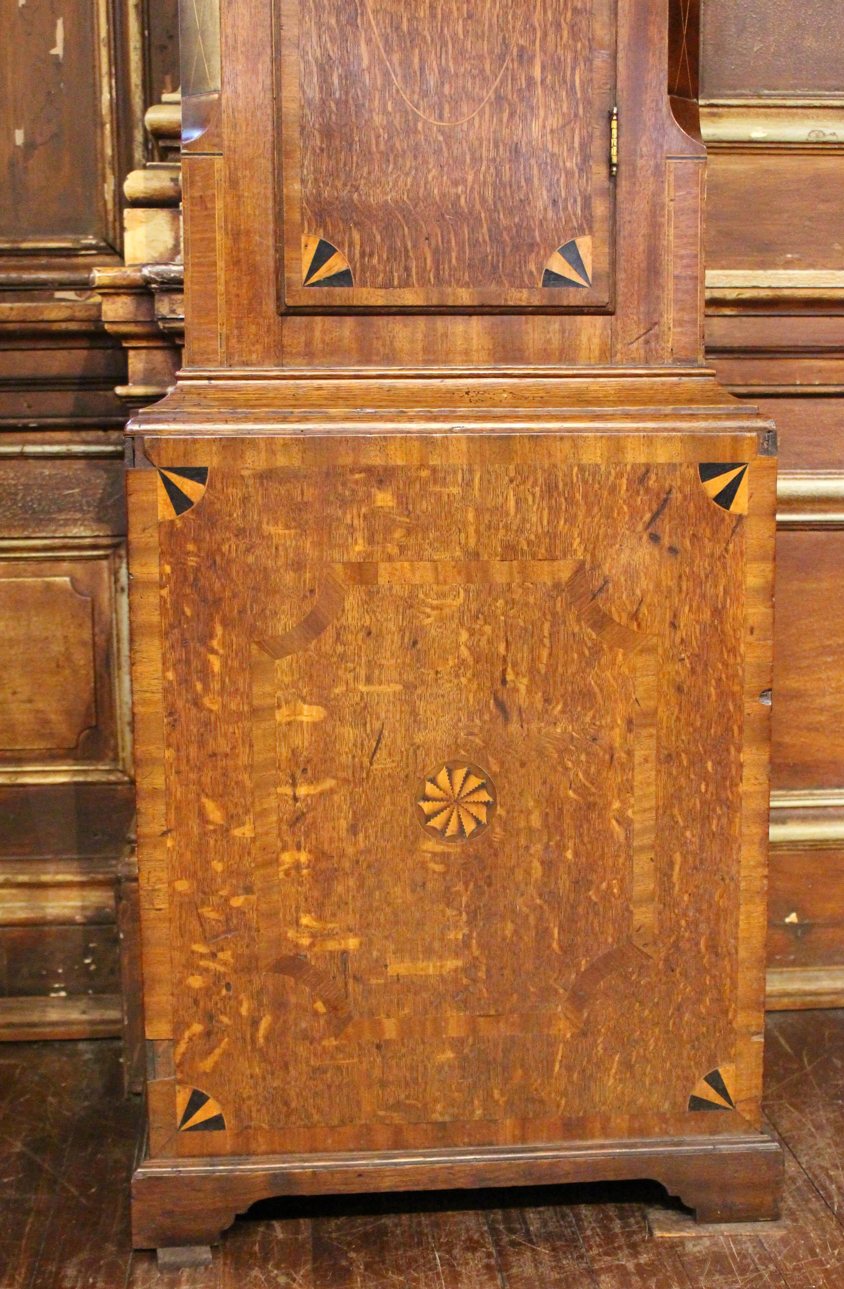 Circa 1770s English George III Period Tall Case Clock by James Woolley In Good Condition For Sale In Chapel Hill, NC