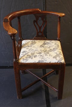 Circa 1780-1800 English Georgian Corner Chair