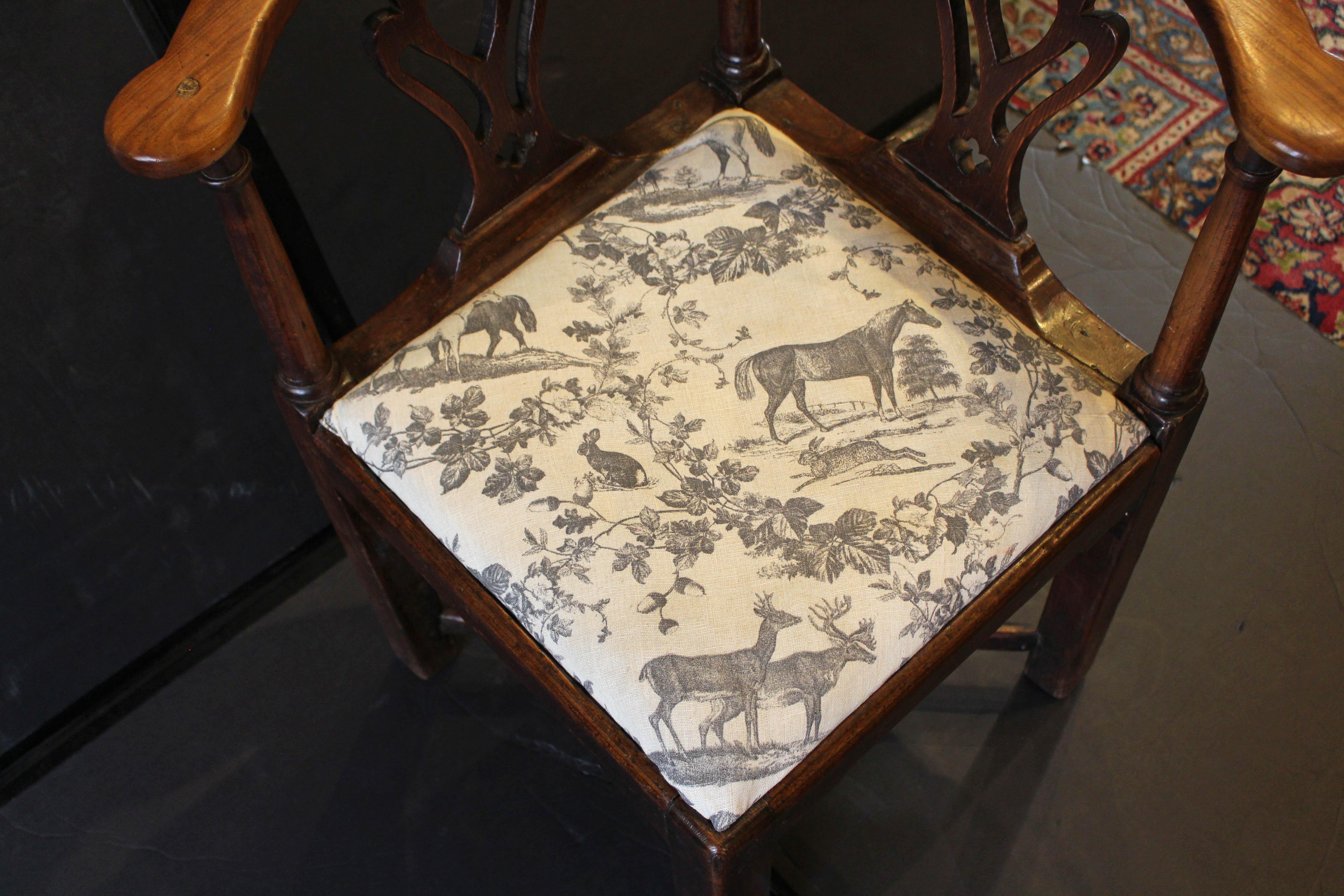 Circa 1780-1800 Chaise d'angle géorgienne anglaise Bon état - En vente à Chapel Hill, NC