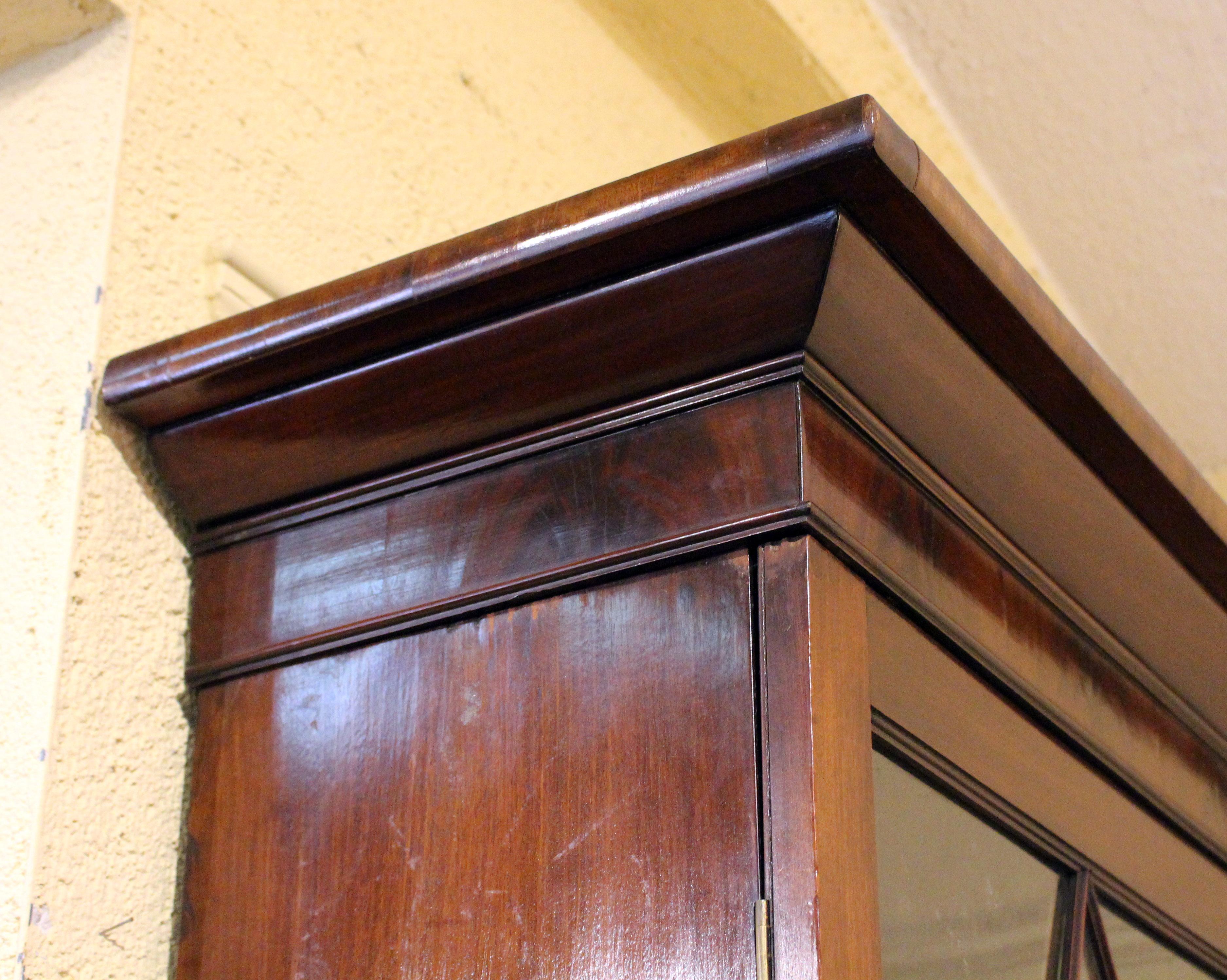 Circa 1780-1800 Georgian Secretaire Bookcase For Sale 4