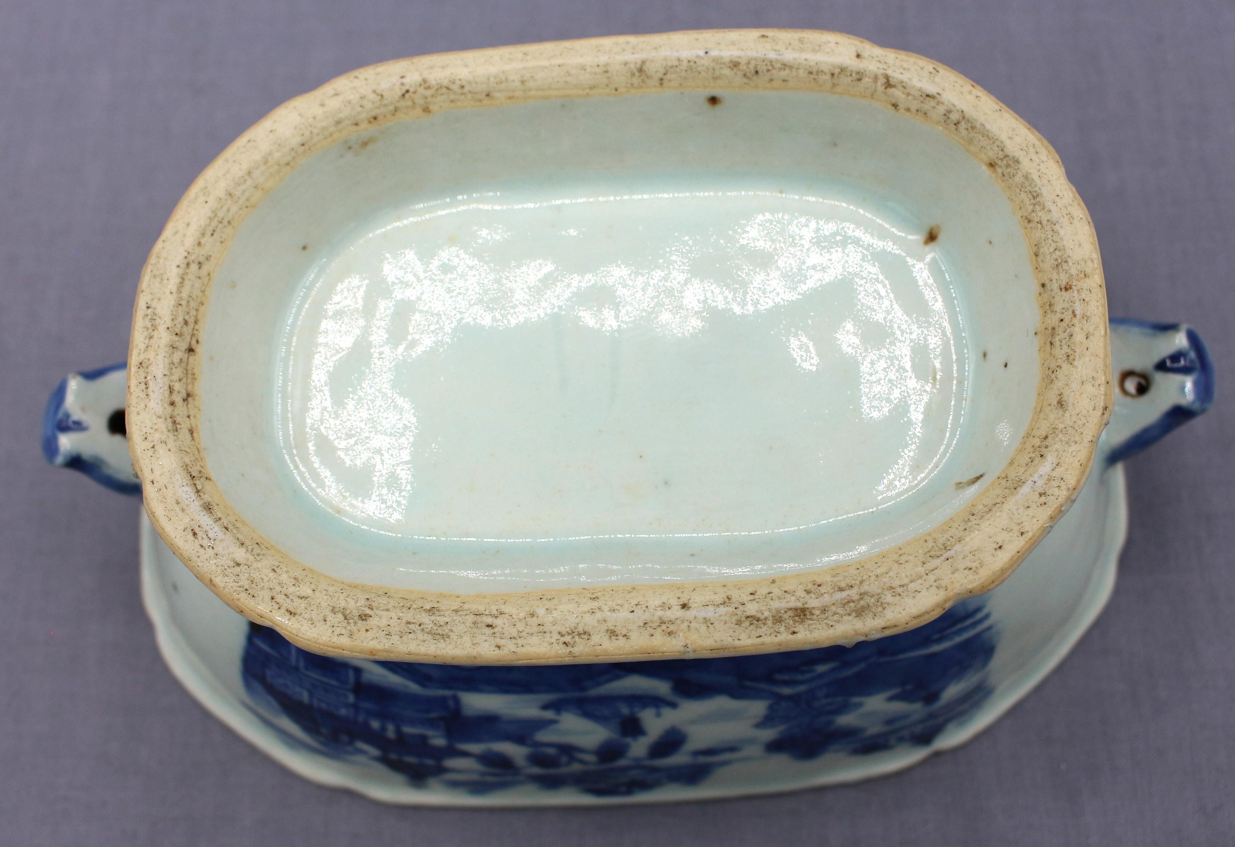 Circa 1780-1800 Tureen with Associated Stand, Blue Canton, Chinese Export In Good Condition In Chapel Hill, NC