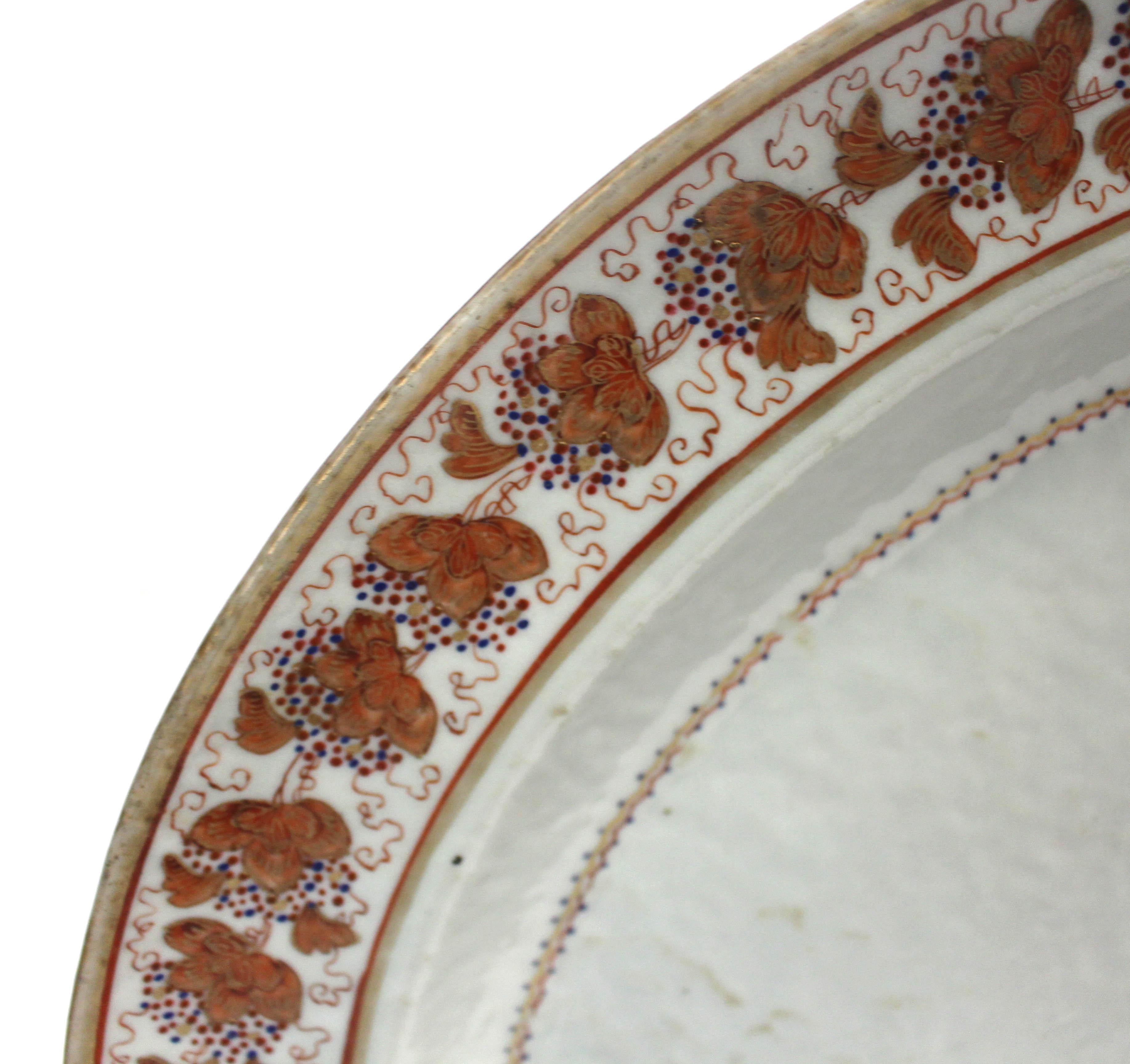 Circa 1780-1810 Plato de porcelana china de exportación Neoclásico en venta