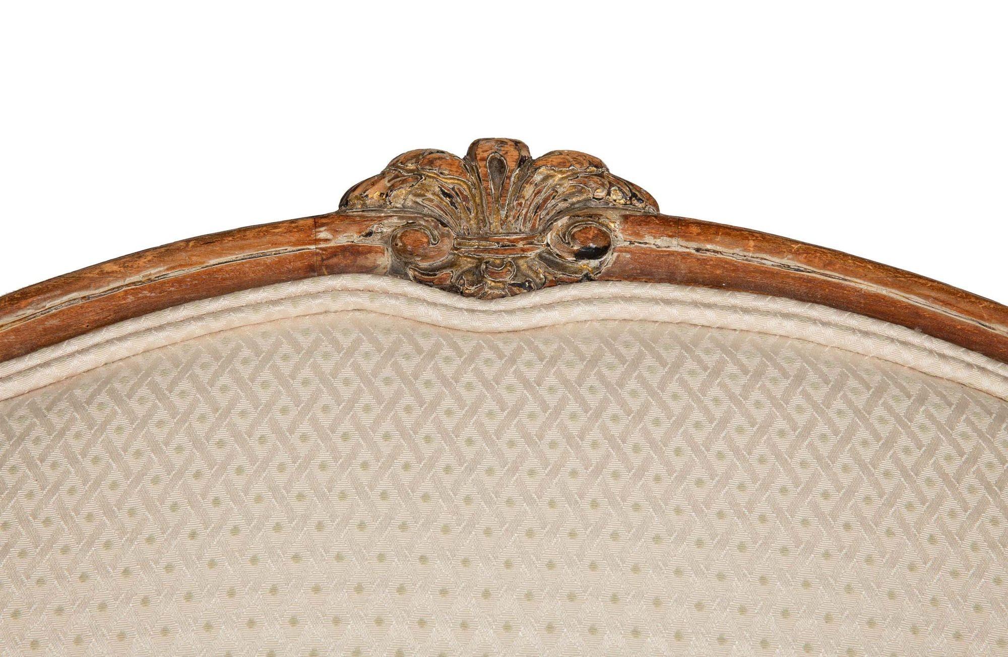 Circa 1780 Antique French Louis XVI Carved Settee Sofa Canapé For Sale 10