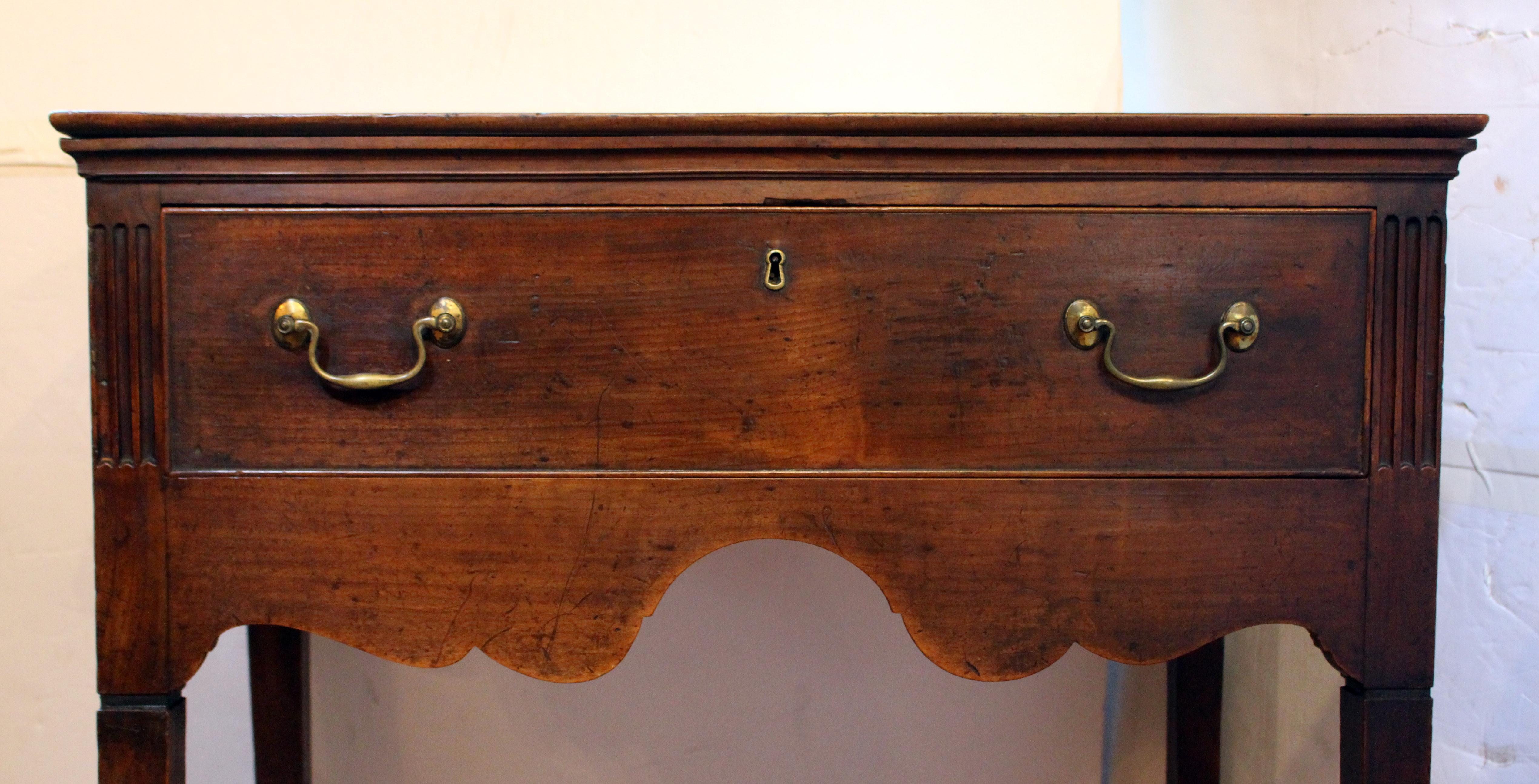 Circa 1780 Country Anglo-French Lowboy or Side Table In Good Condition For Sale In Chapel Hill, NC