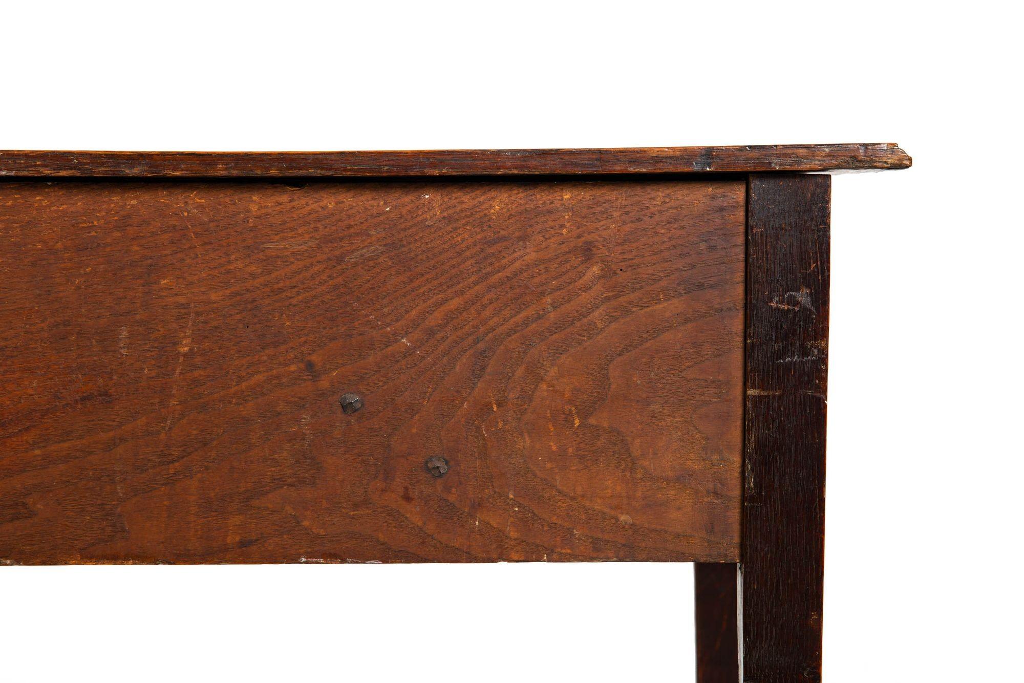 Circa 1780 English George III Patinated Oak Antique Writing Table For Sale 12
