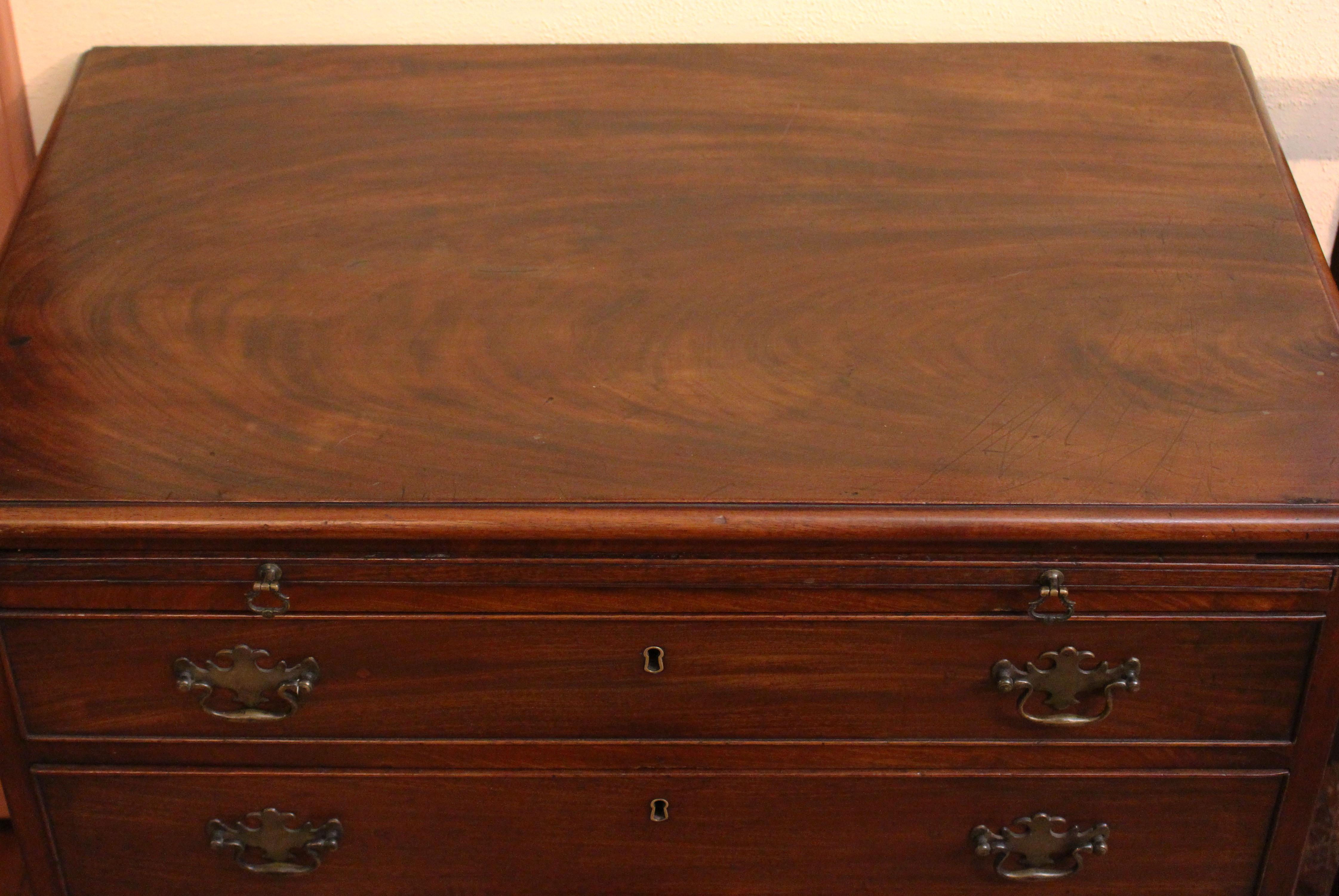Circa 1780 Four Drawer Bachelor's Chest of Drawers 3