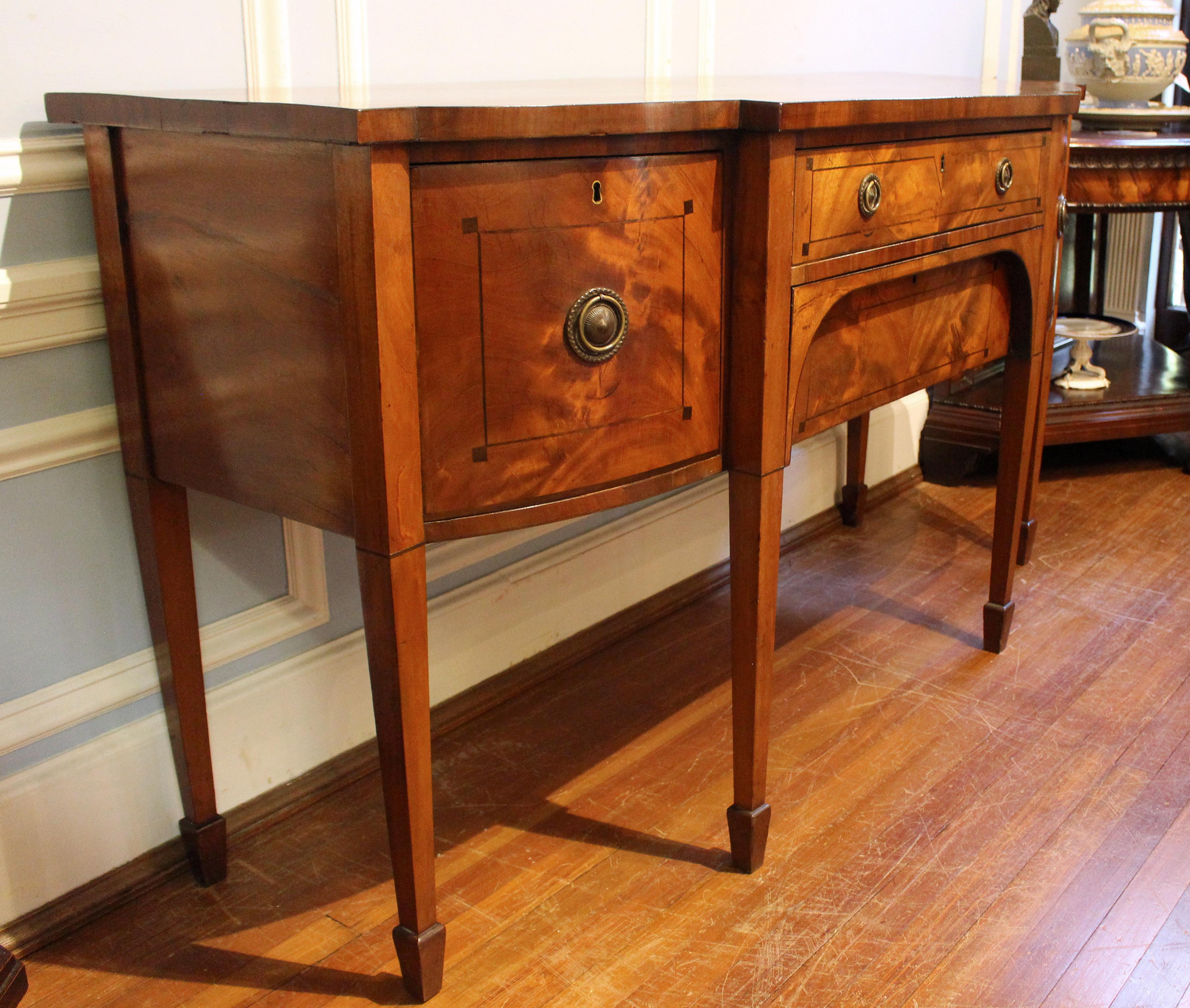 Circa 1780 George III Bowfront Sideboard, English In Good Condition For Sale In Chapel Hill, NC