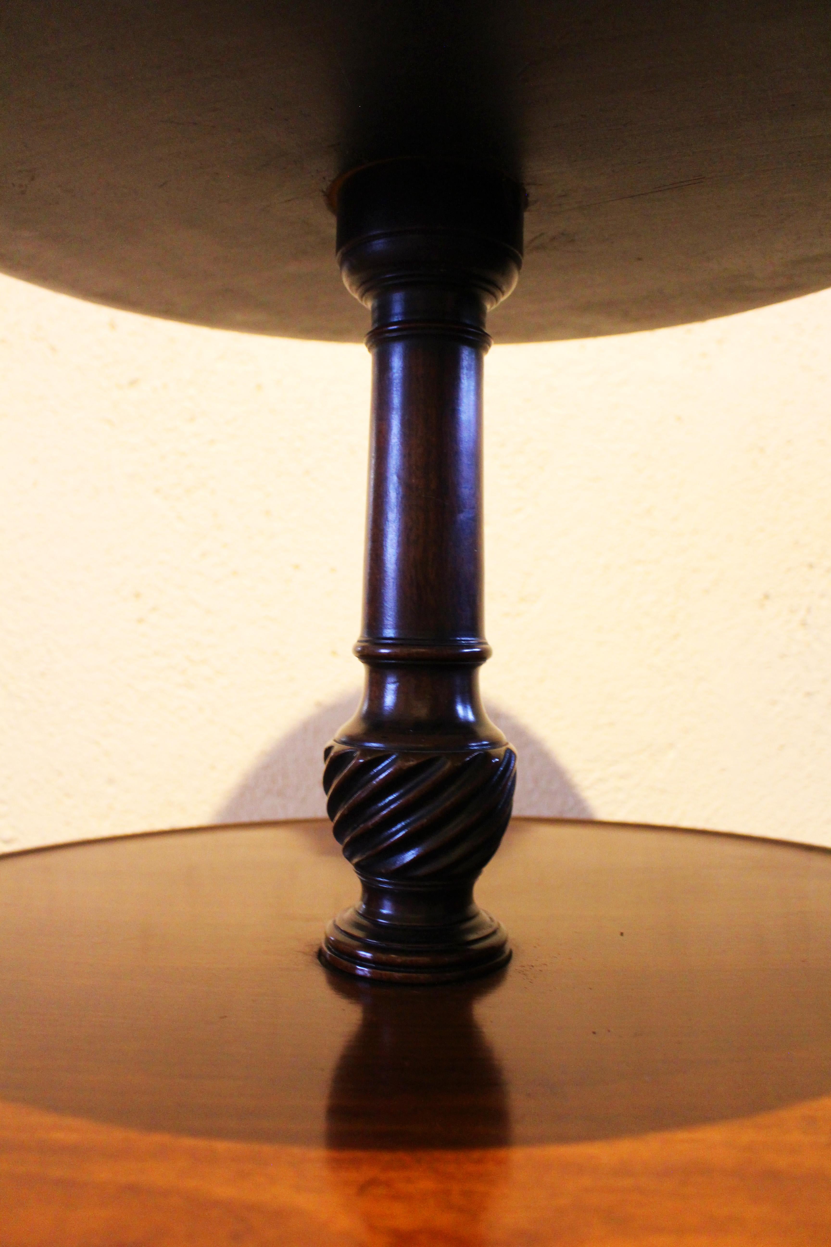 Late 18th Century Circa 1780 George III English Dumbwaiter For Sale
