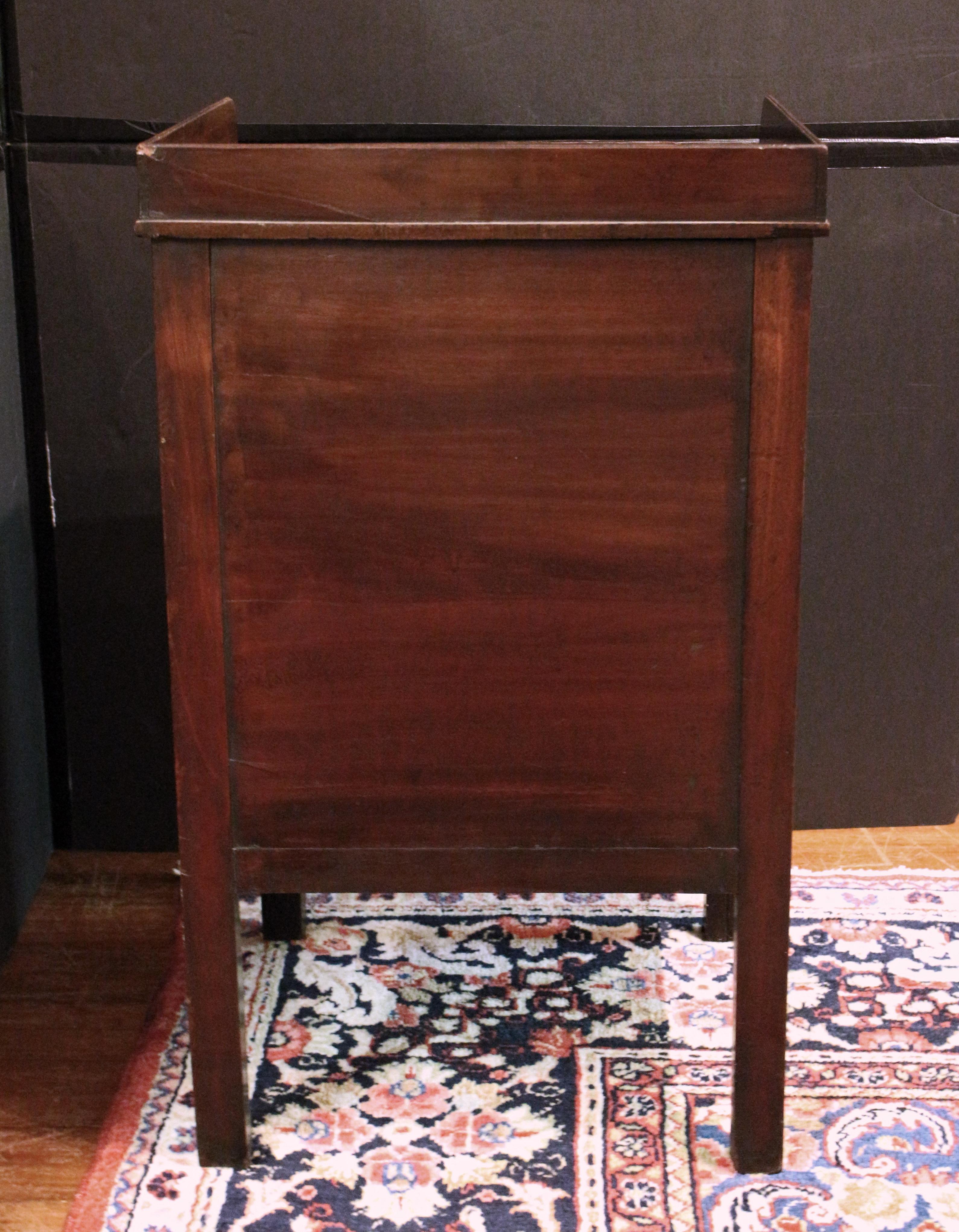 Wood circa 1785 English Commode Cabinet For Sale