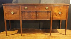 CIRCA 1790-1810 Bundeszeit Hepplewhite Sideboard aus Virginia
