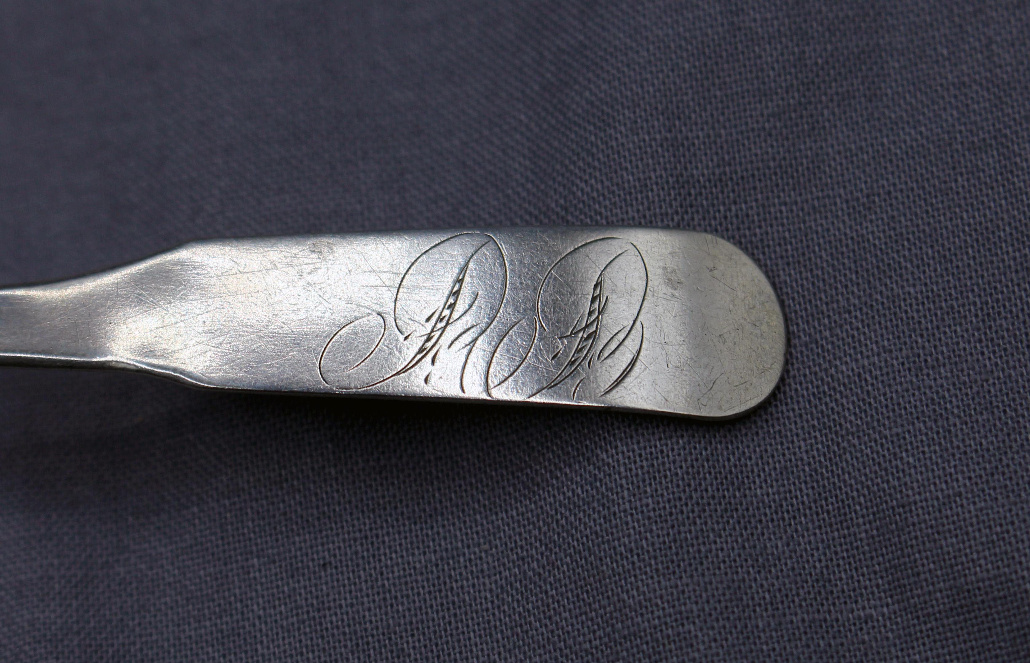 Americano Circa 1795-1800 Set di 4 cucchiaini da tè in argento con moneta americana di Nehemiah B. Bassett in vendita