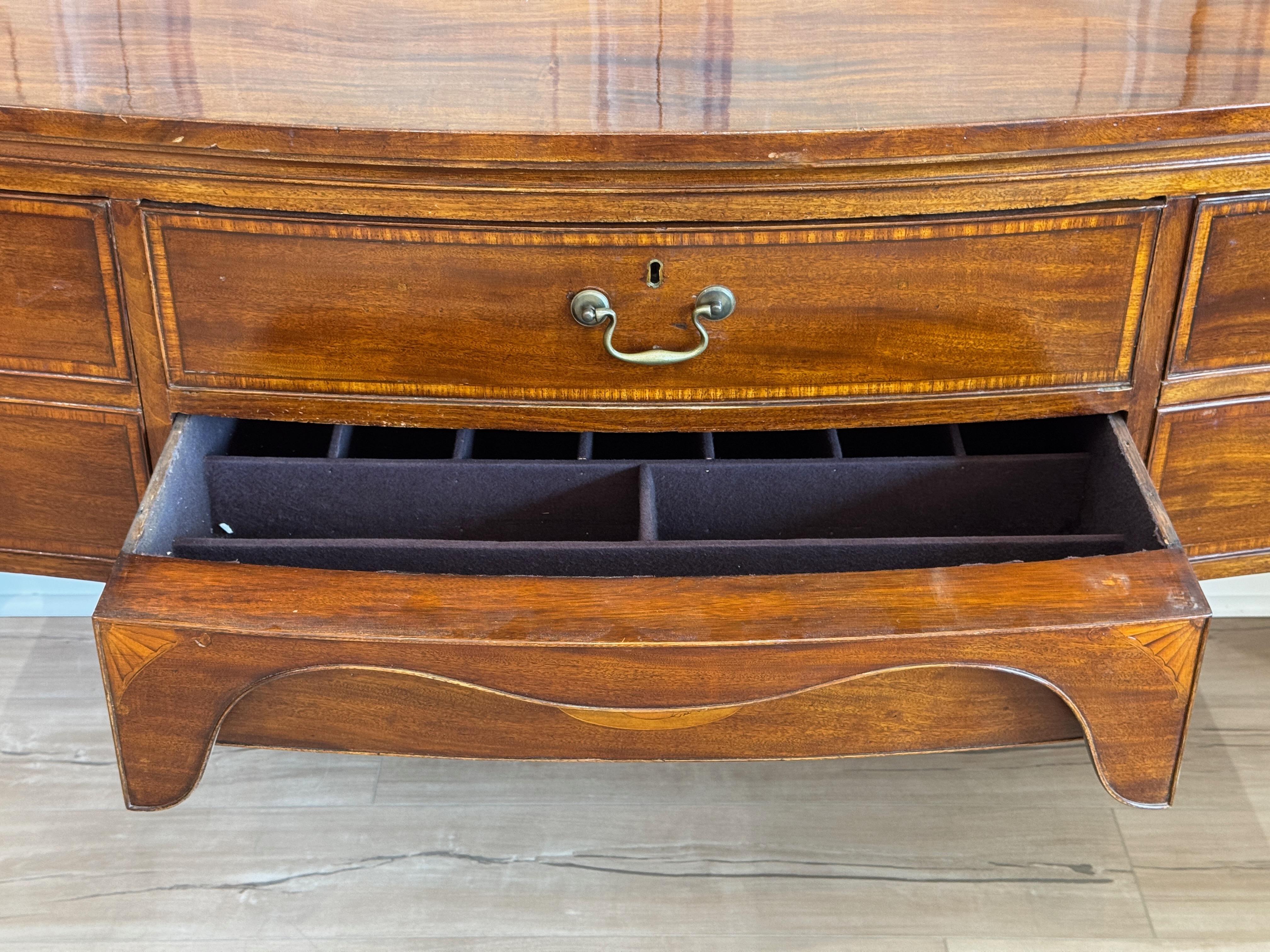 Circa 1795 George III Satinwood Banded Mahogany Sideboard With Serpentine Top For Sale 3