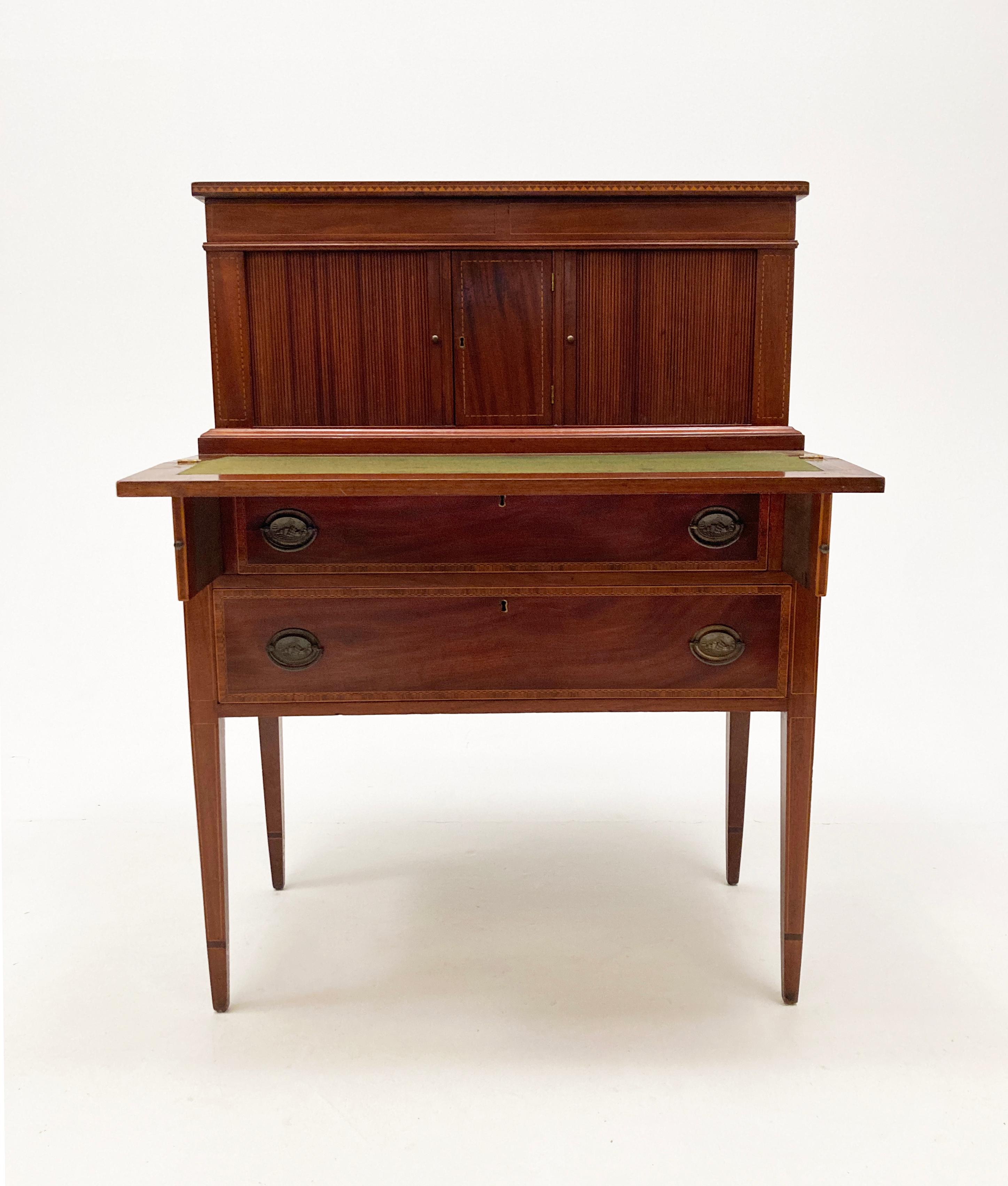 American Circa 1800-1805 Mahogany Federal Hepplewhite Tambour Desk, Massachusetts For Sale