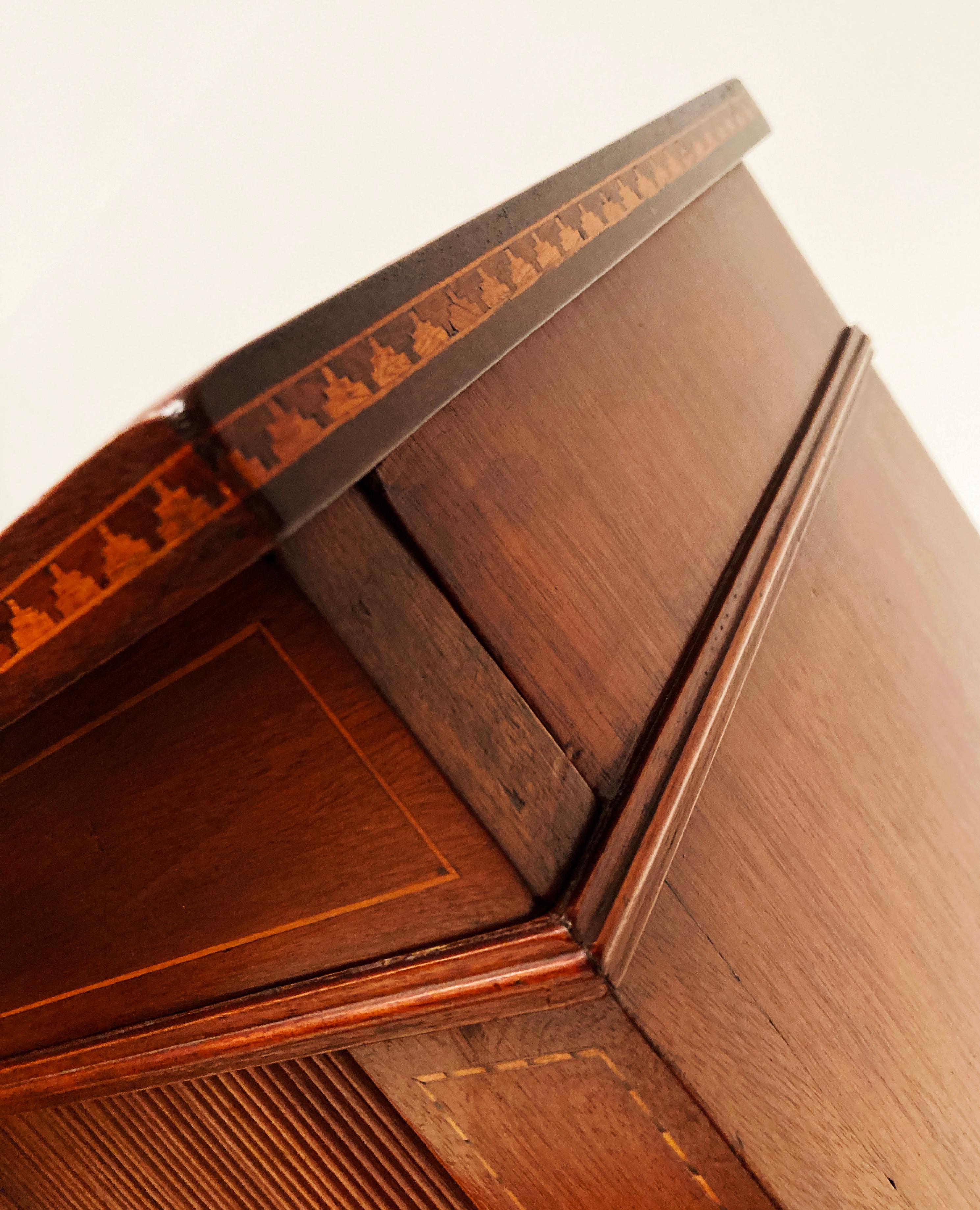 Circa 1800-1805 Mahogany Federal Hepplewhite Tambour Desk, Massachusetts For Sale 2