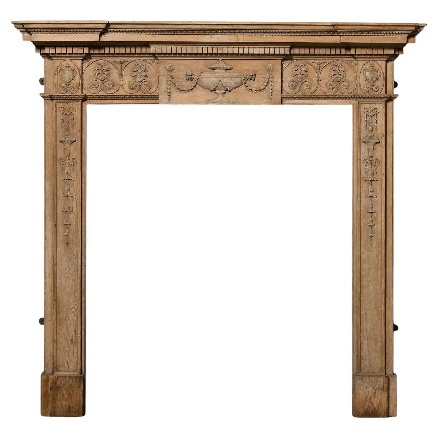 Circa 1800 Secolo inglese in pino Neoclassico