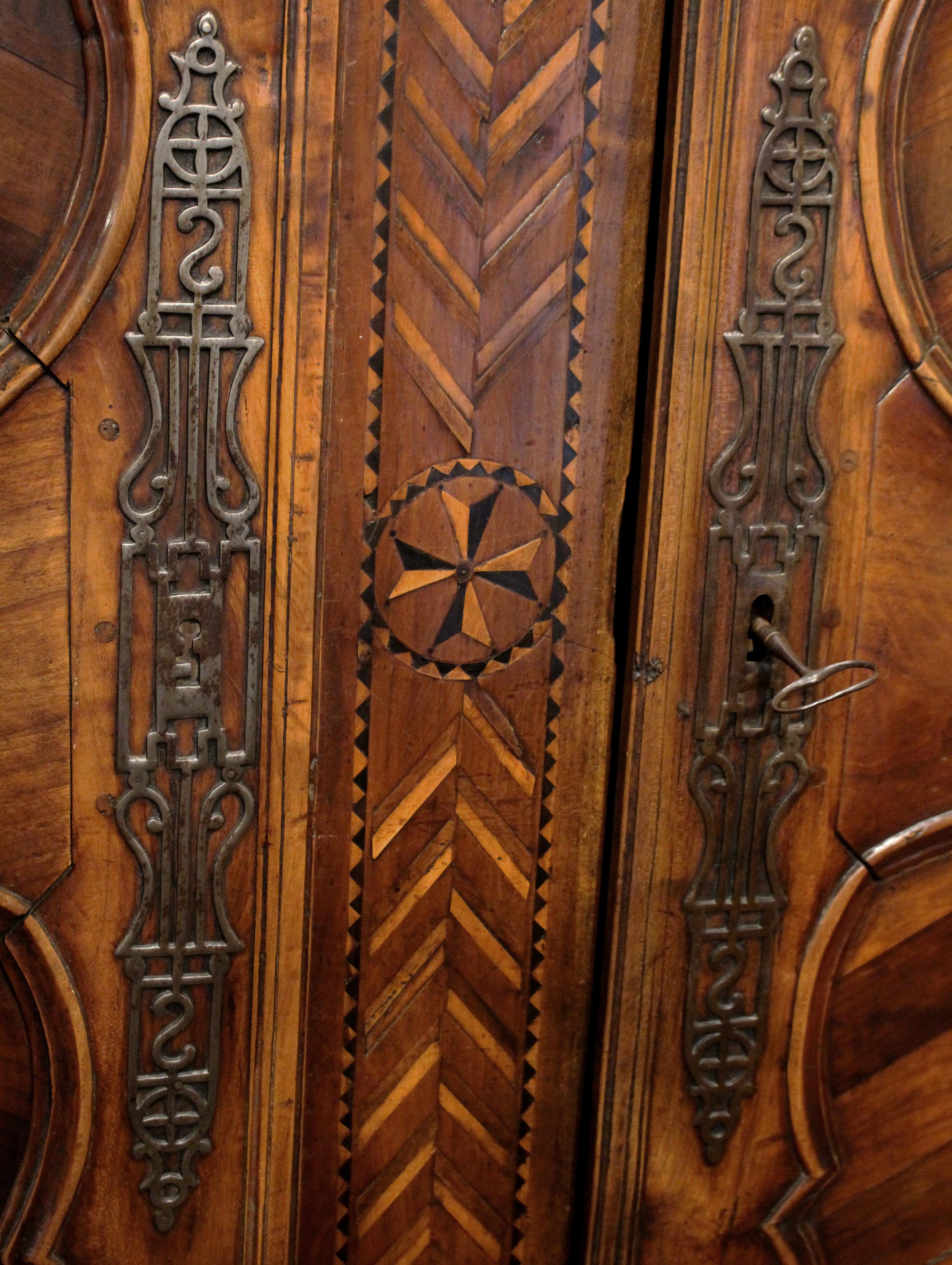Inlay Circa 1800 Cherry and Chestnut French Armoire