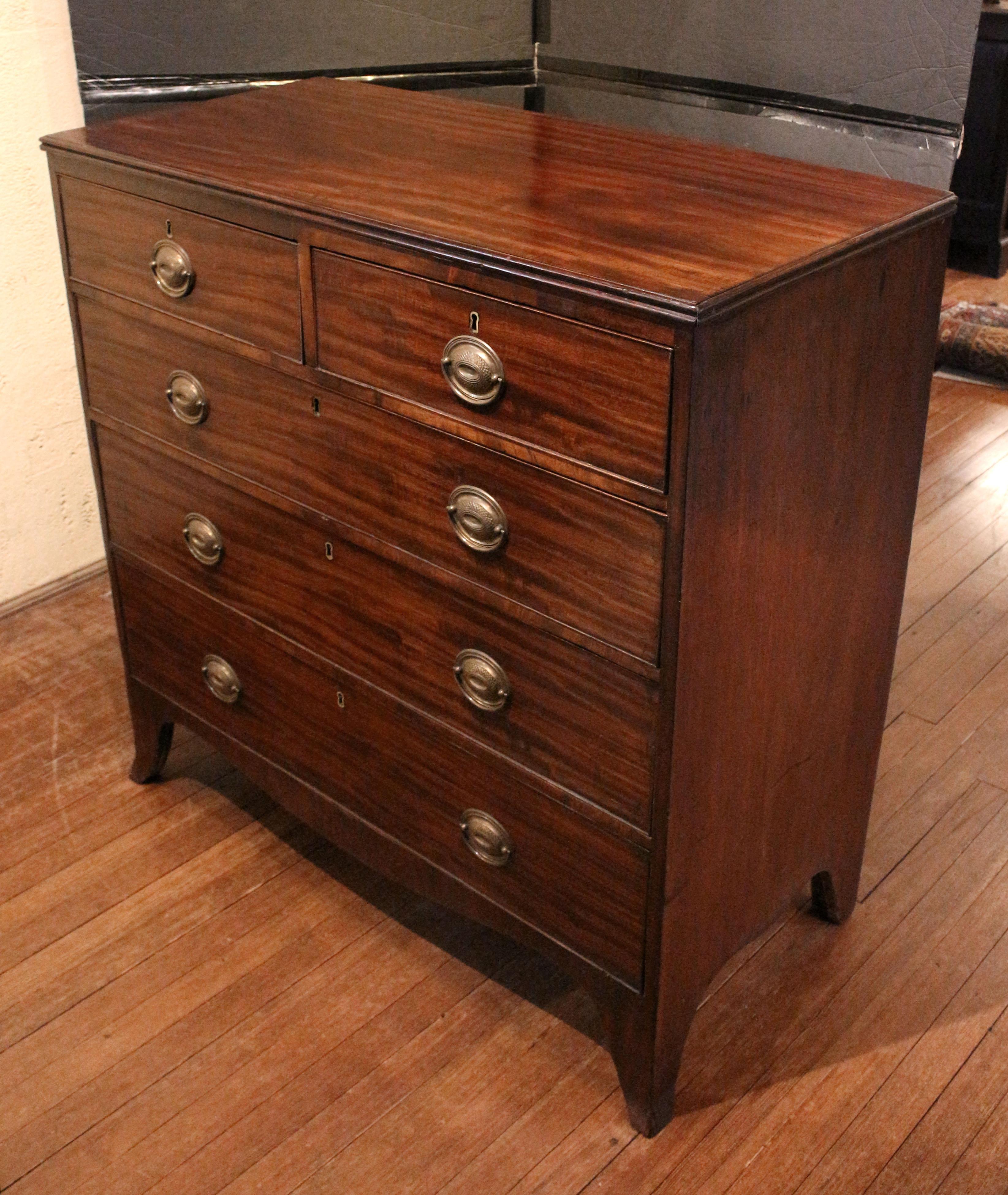 Early 19th Century Circa 1800 English George III Period Chest of Drawers For Sale
