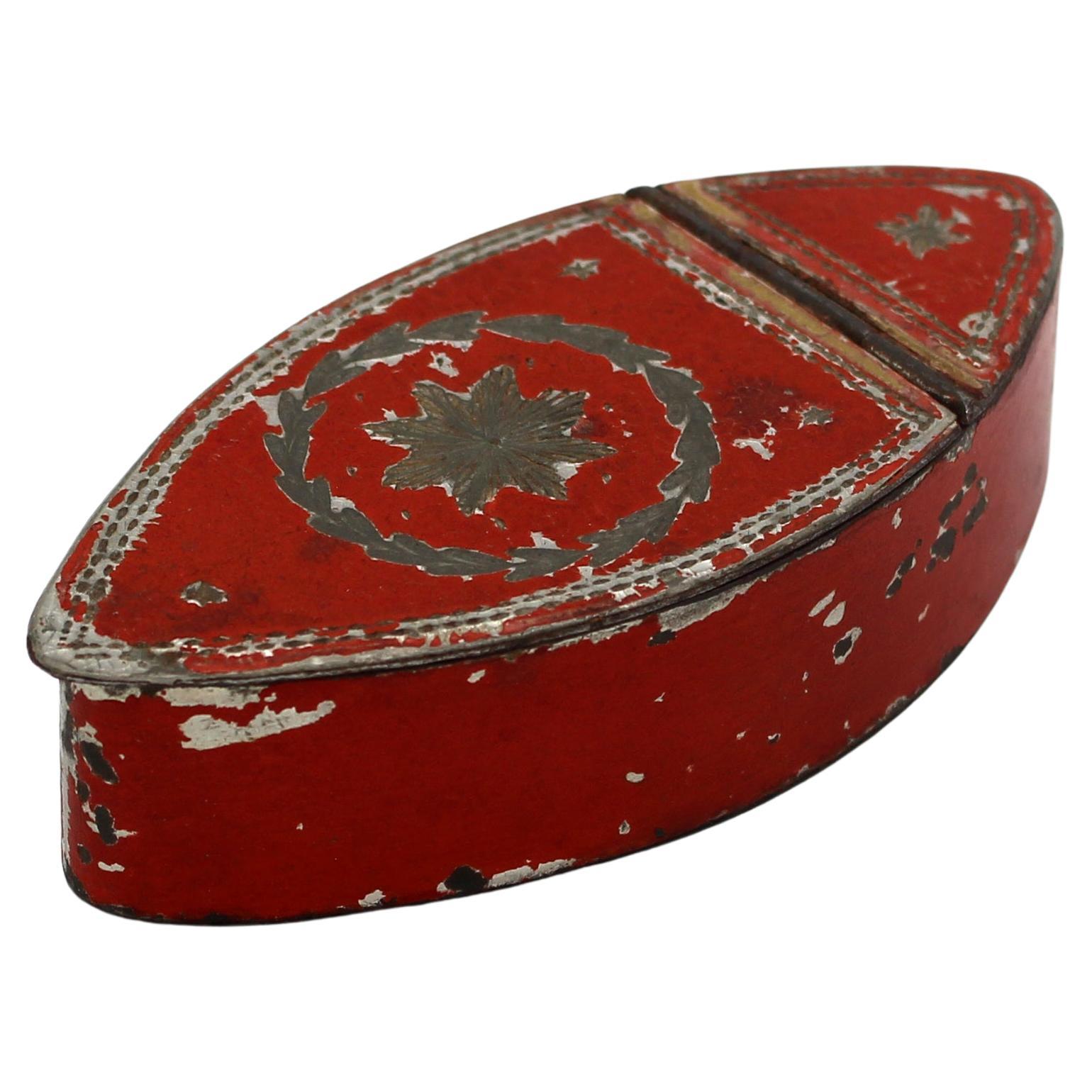 French Snuff Box, circa 1800  For Sale