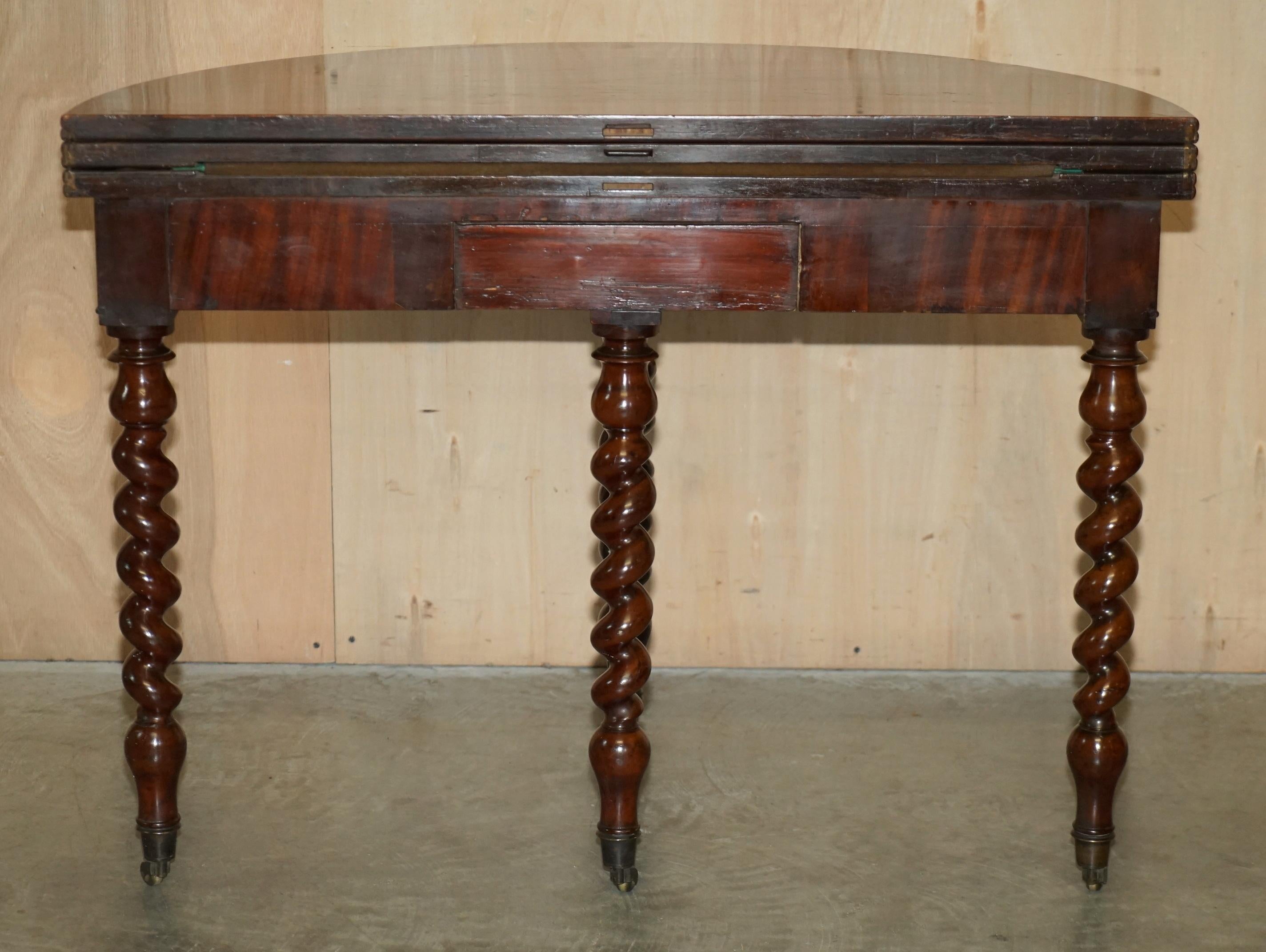 CIRCA 1800 FULLY RESTORED FRENCH DiRECTORIE DEMI LUNE EXTENDING CARD GAMES TABLE For Sale 3
