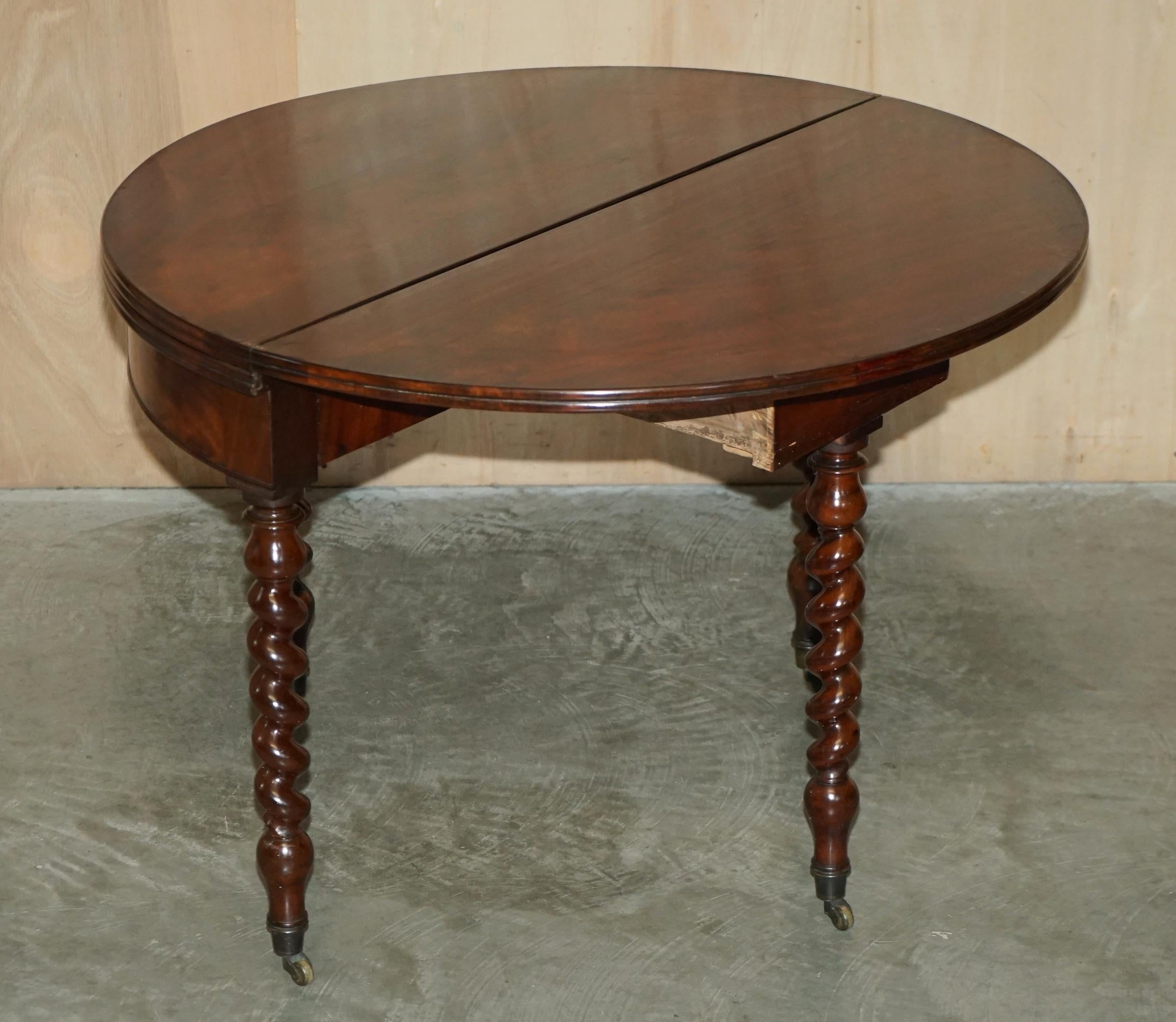 CIRCA 1800 FULLY RESTORED FRENCH DiRECTORIE DEMI LUNE EXTENDING CARD GAMES TABLE For Sale 6