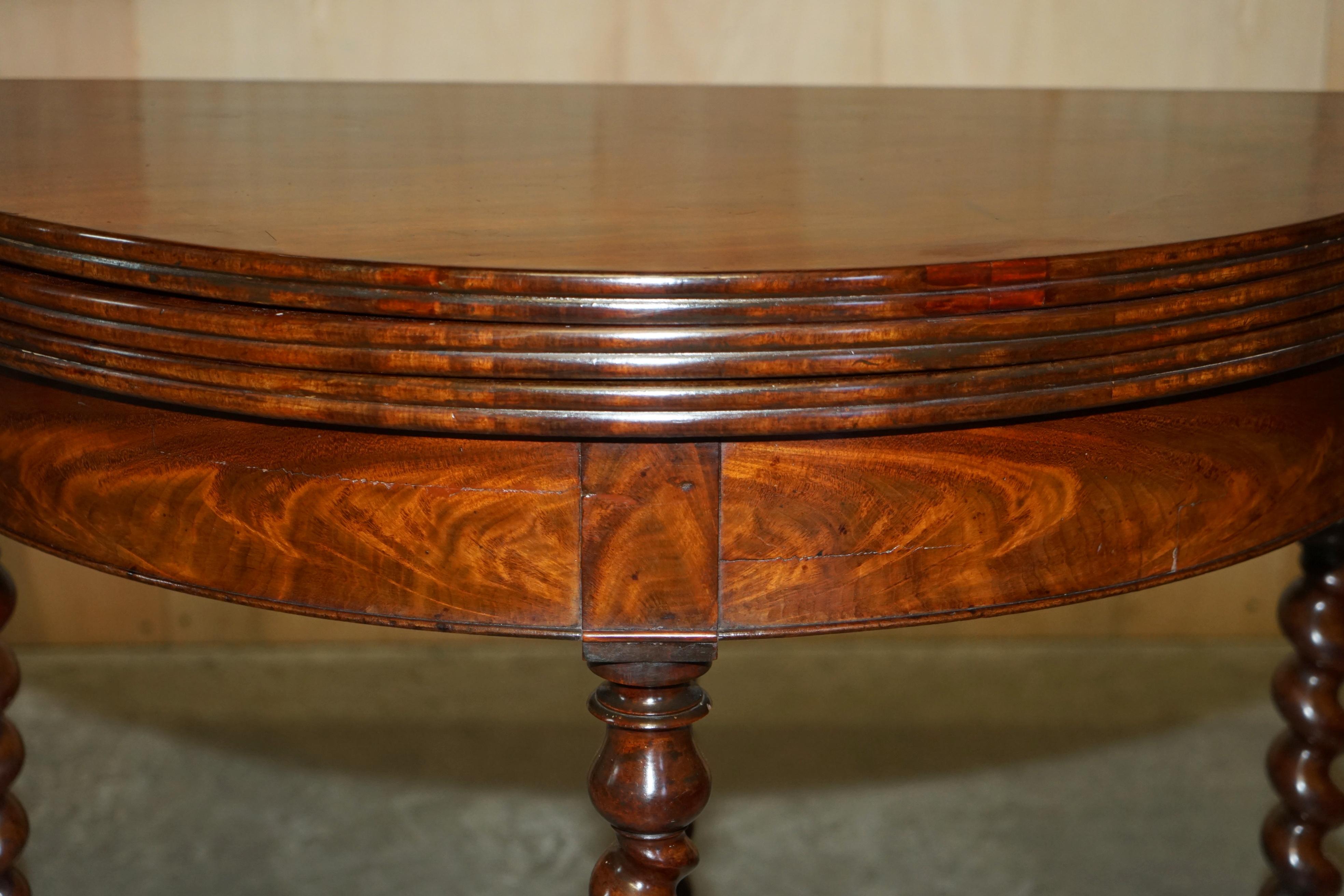 CIRCA 1800 FULLY RESTORED FRENCH DiRECTORIE DEMI LUNE EXTENDING CARD GAMES TABLE In Good Condition For Sale In West Sussex, Pulborough