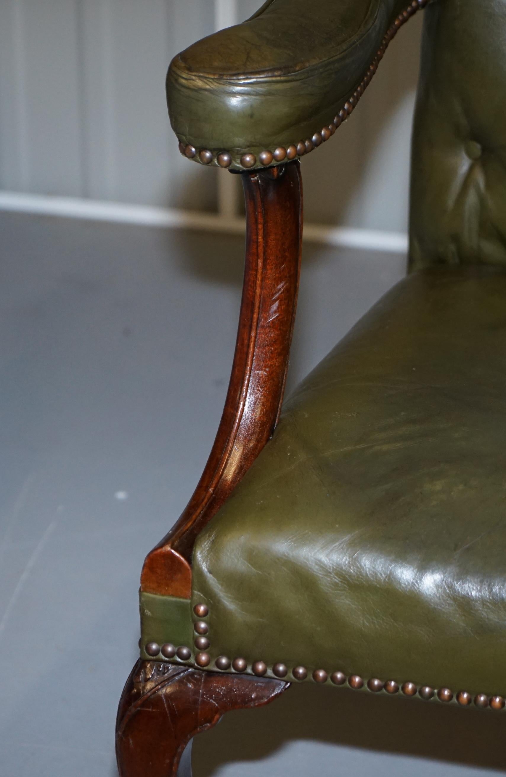 Gothic Revival Georgian Irish Chesterfield Leather Carver Armchair, circa 1800 For Sale 2