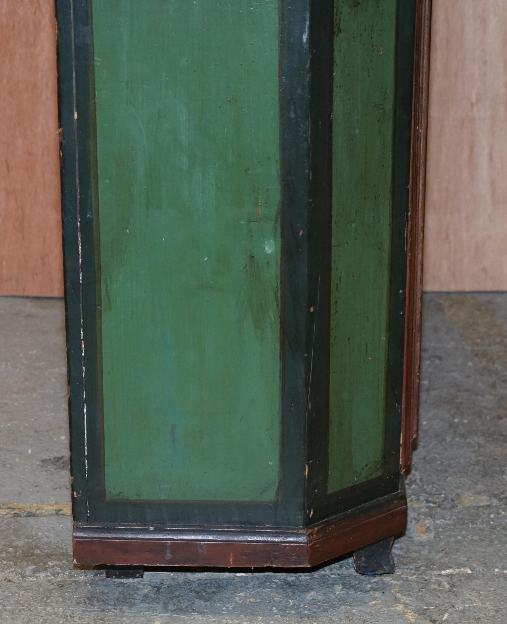 Circa 1800 Hand Painted Green Swedish Hall or Pot Cupboard Wardrobe Musical Deco For Sale 8
