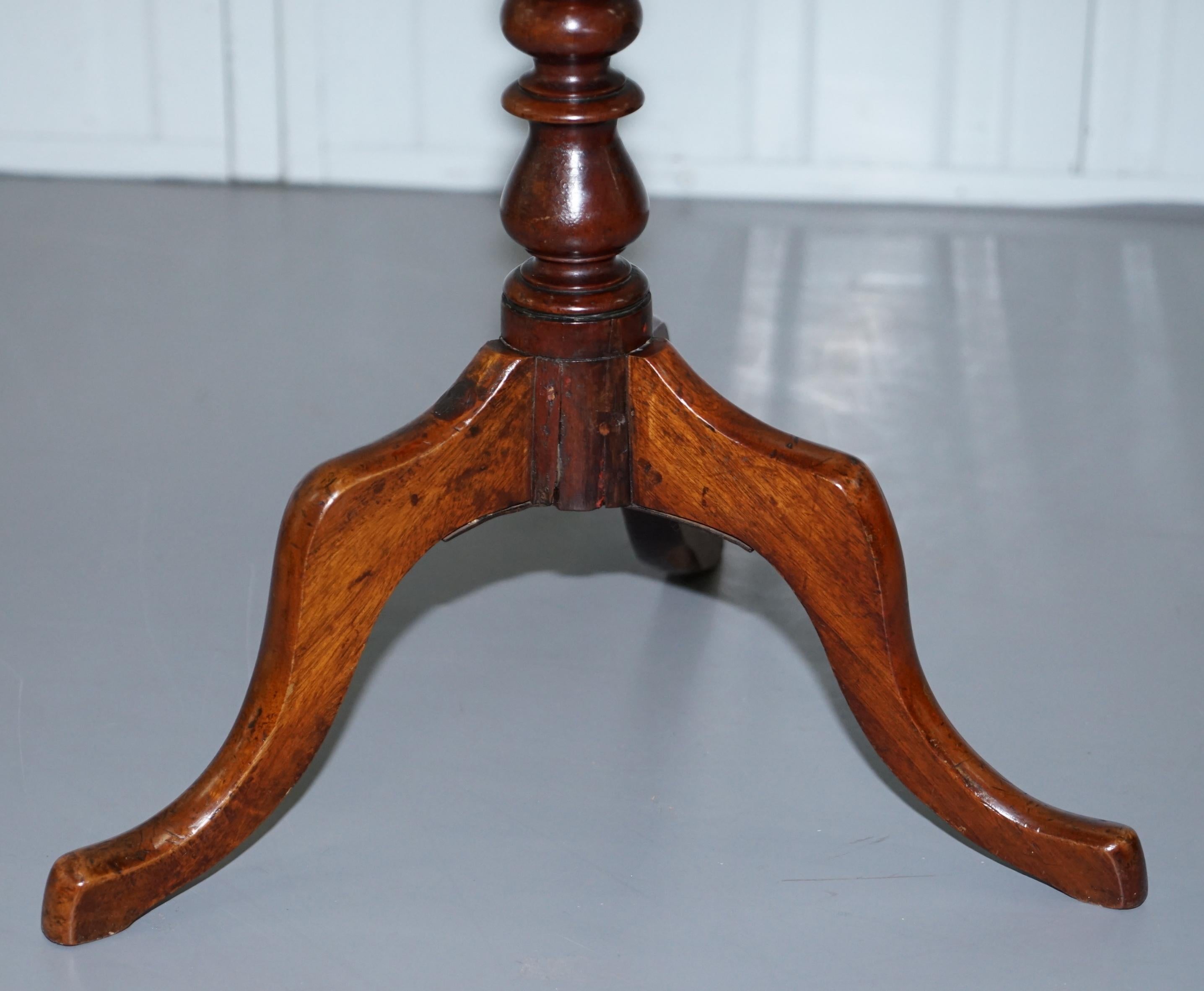 Hand Sawn Georgian Tripod Side Table in Walnut with Tilt Top Function circa 1800 3