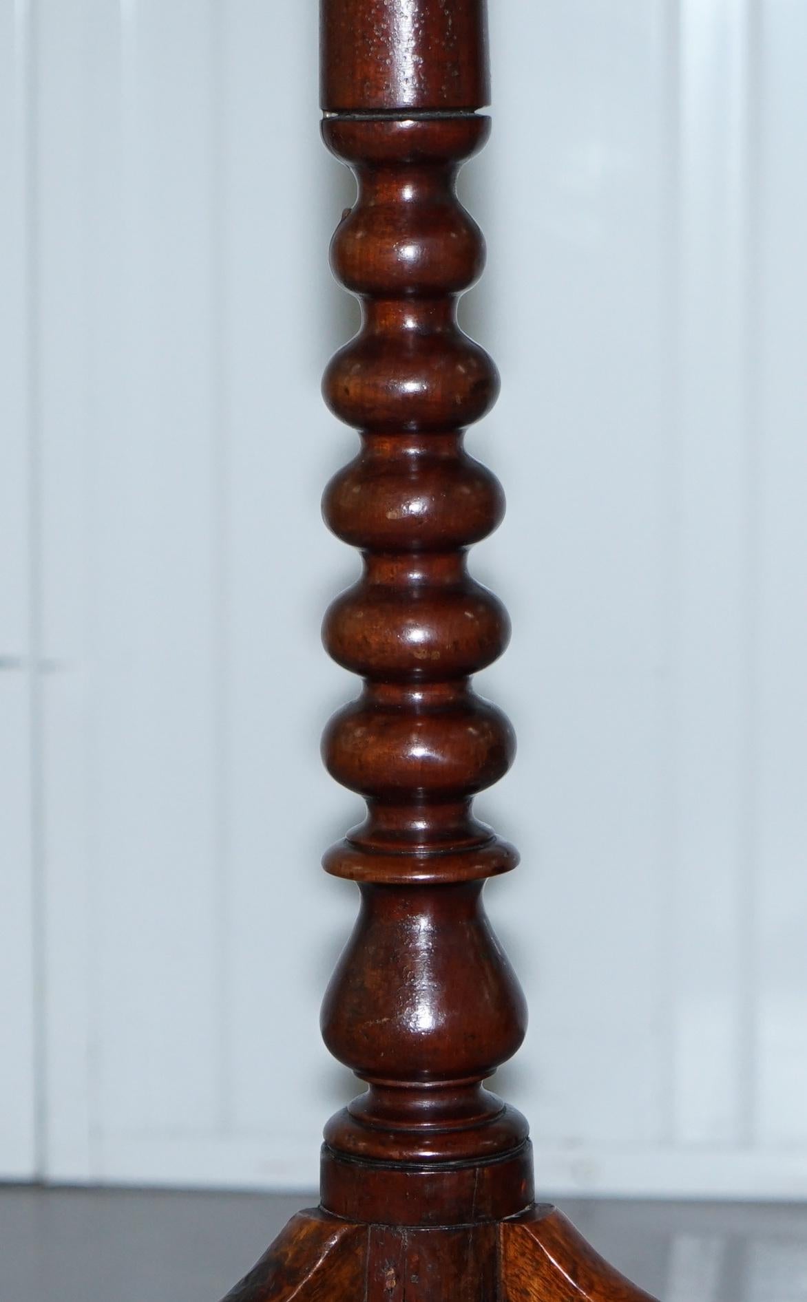 Hand Sawn Georgian Tripod Side Table in Walnut with Tilt Top Function circa 1800 4