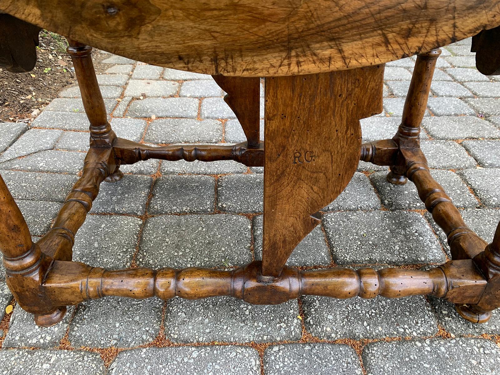 Inlaid Drop-Leaf Table with Drawer, Possibly George I, circa 1800 6