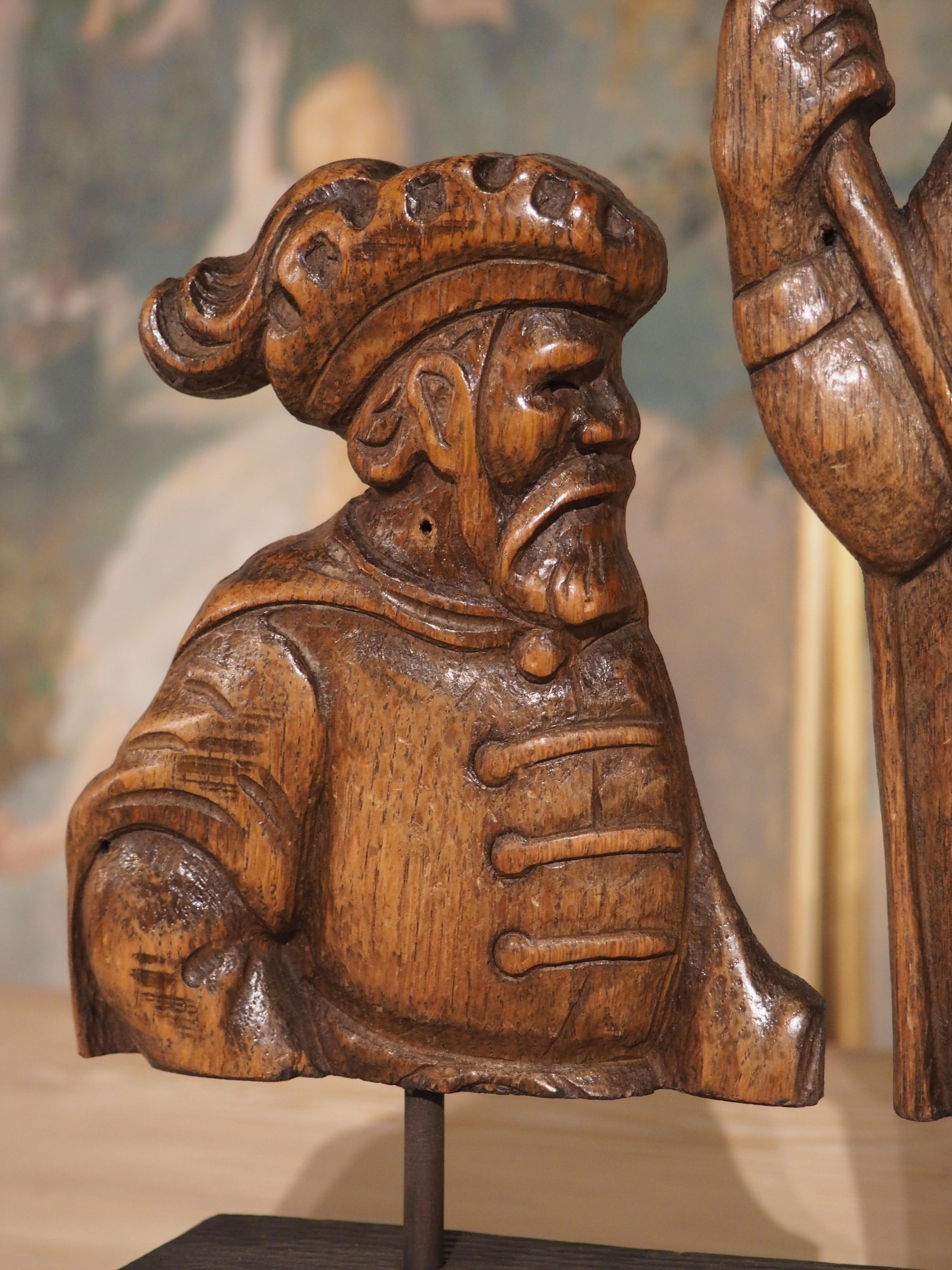 Quercia Figure di soldati in Oak intagliate e montate del 1800 circa, provenienti dalle Fiandre in vendita