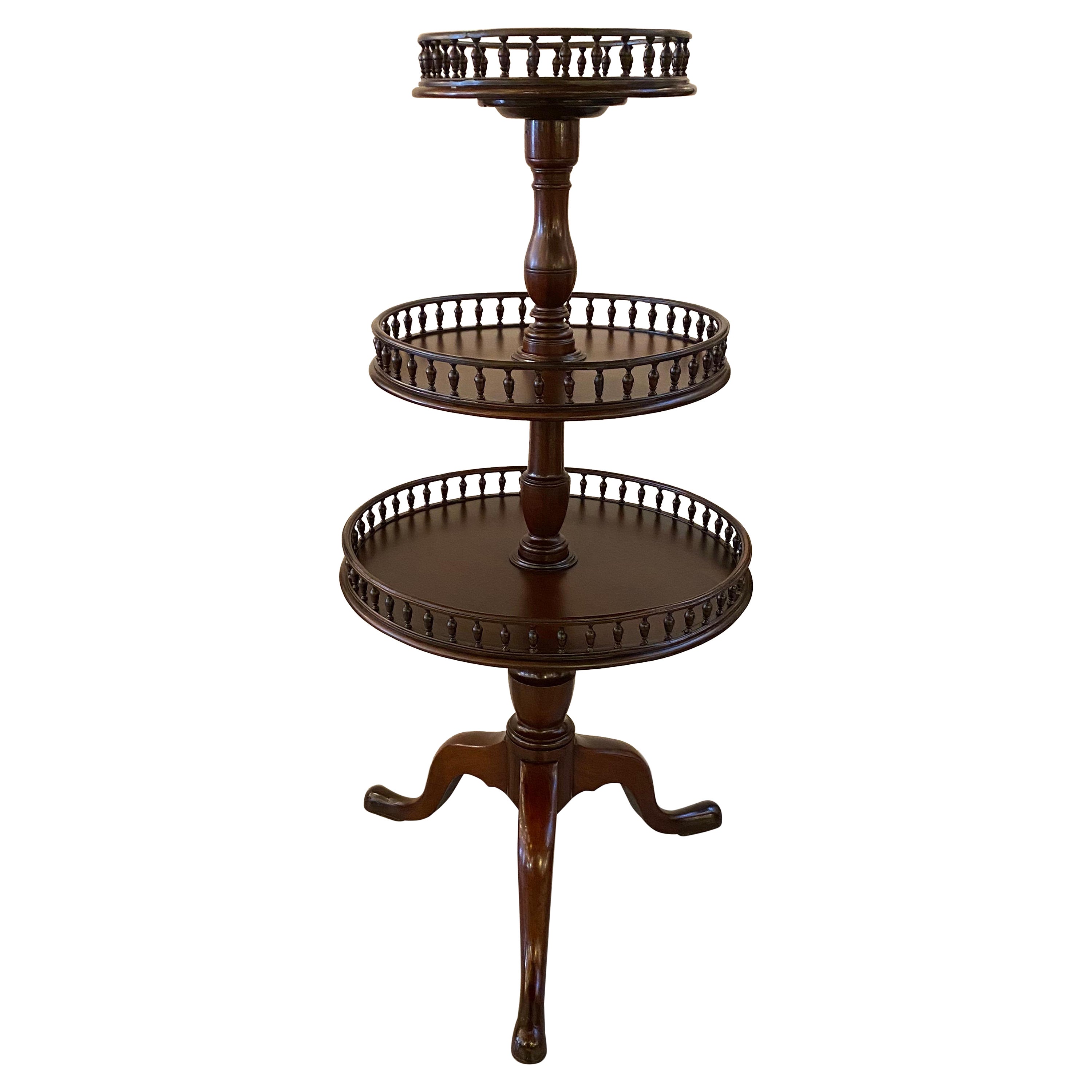 Circa 1800  Philadelphia Mahogany Silent Butler Dumb Waiter Table