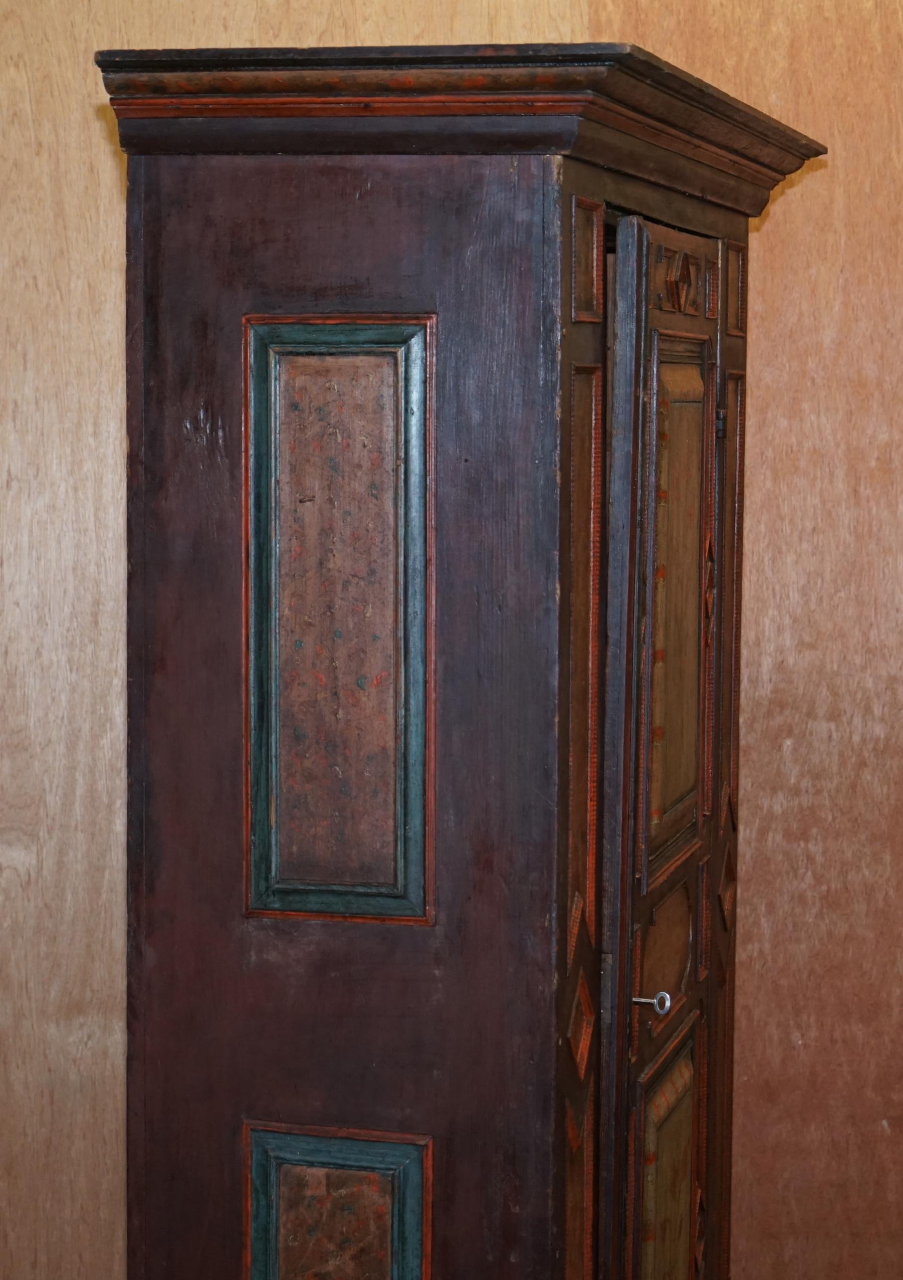 CIRCA 1800 Sumlime Hand Painted European Wardrobe or Hall Cupboard in Oak Wood im Angebot 12