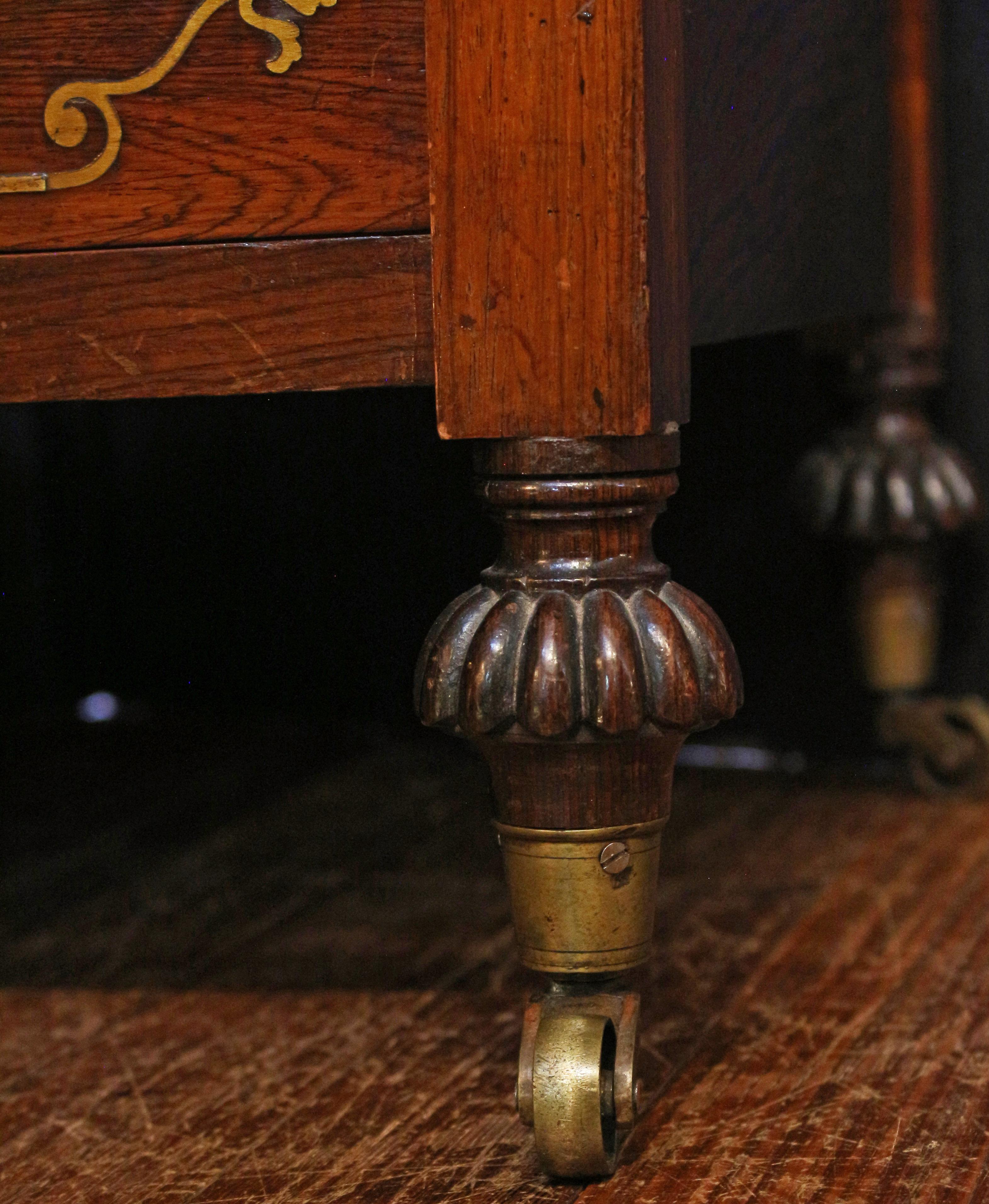 Circa 1810 English Regency Period 3-Tier What-not Stand with Reading Shelf For Sale 4
