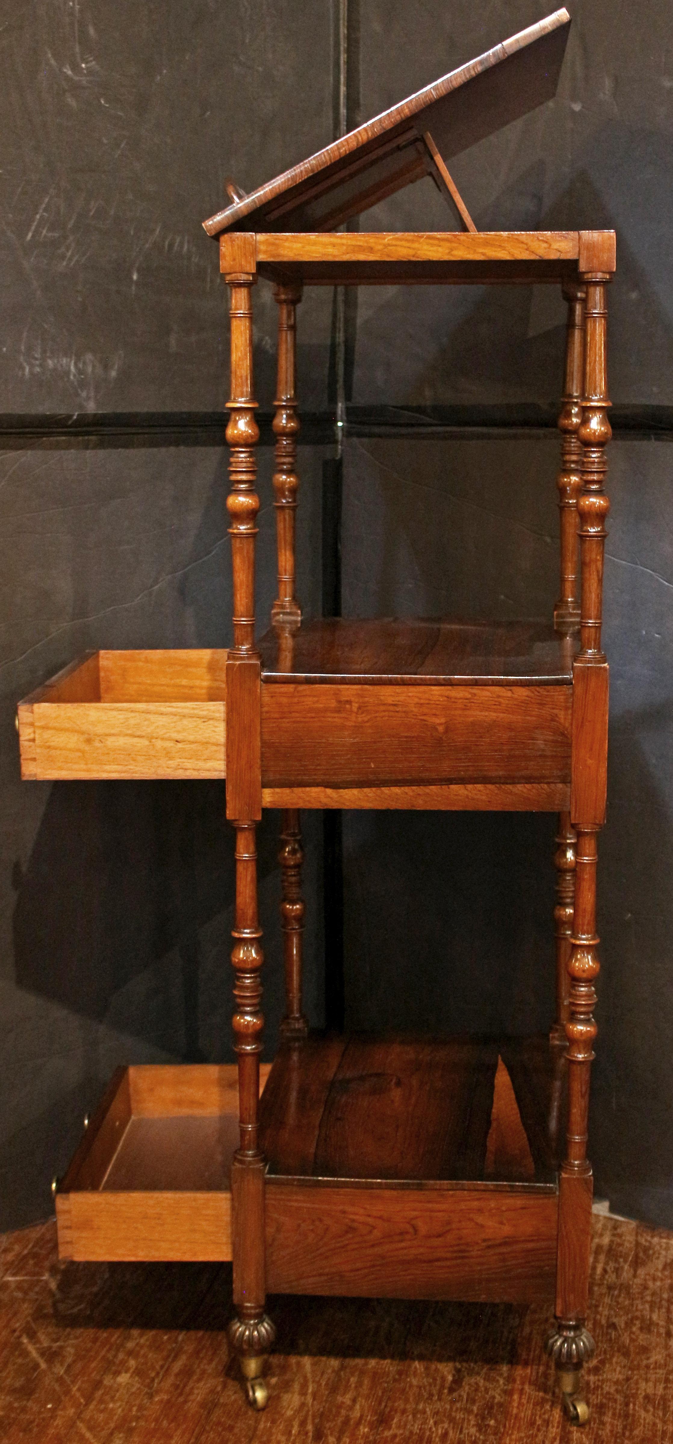 Circa 1810 English Regency Period 3-Tier What-not Stand with Reading Shelf In Good Condition For Sale In Chapel Hill, NC