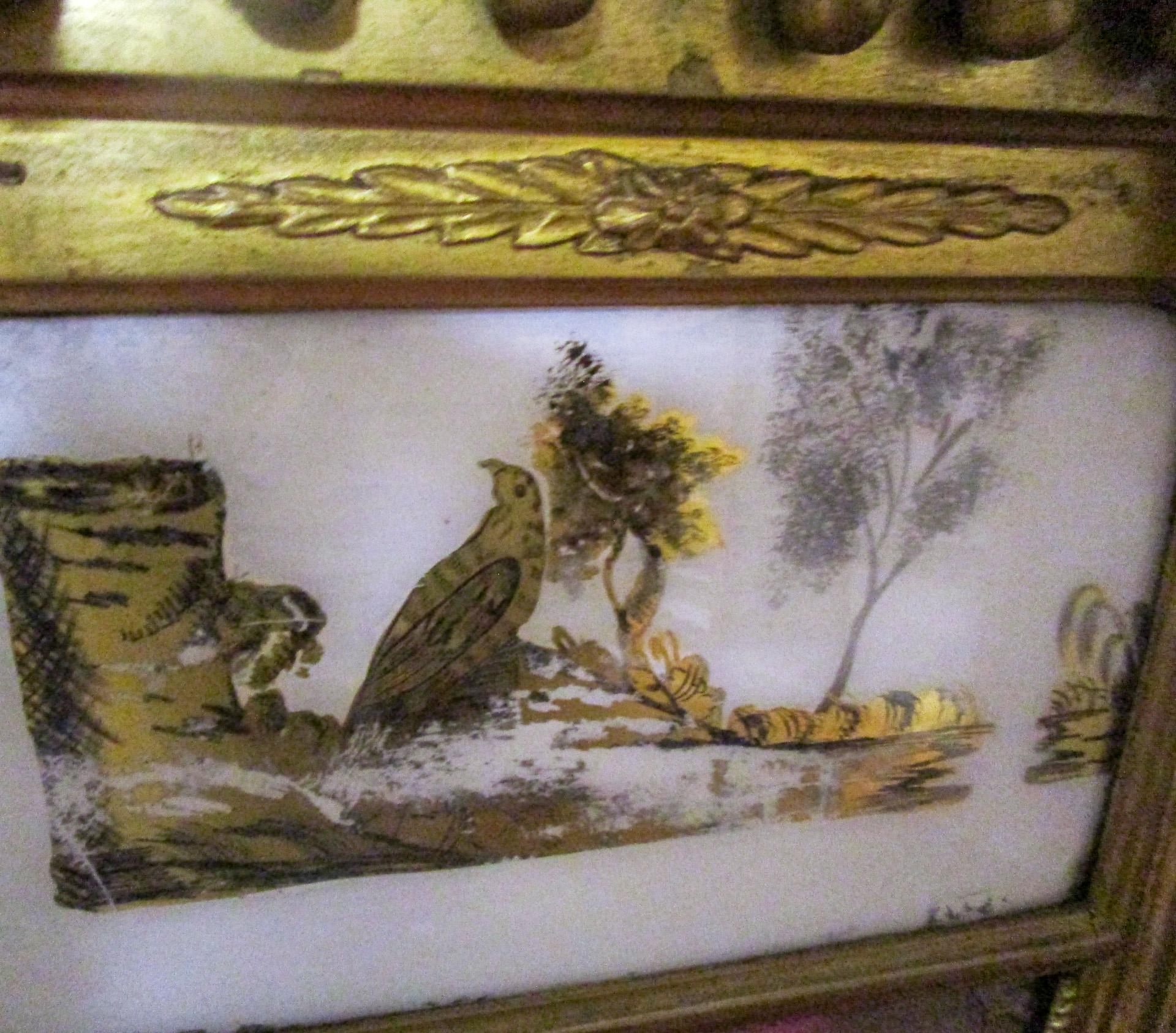 Circa 1820 American Giltwood Mirror with Églomisé Panel Woodland Scene with Bird (Miroir en bois doré avec panneau églomisé et oiseau) en vente 4