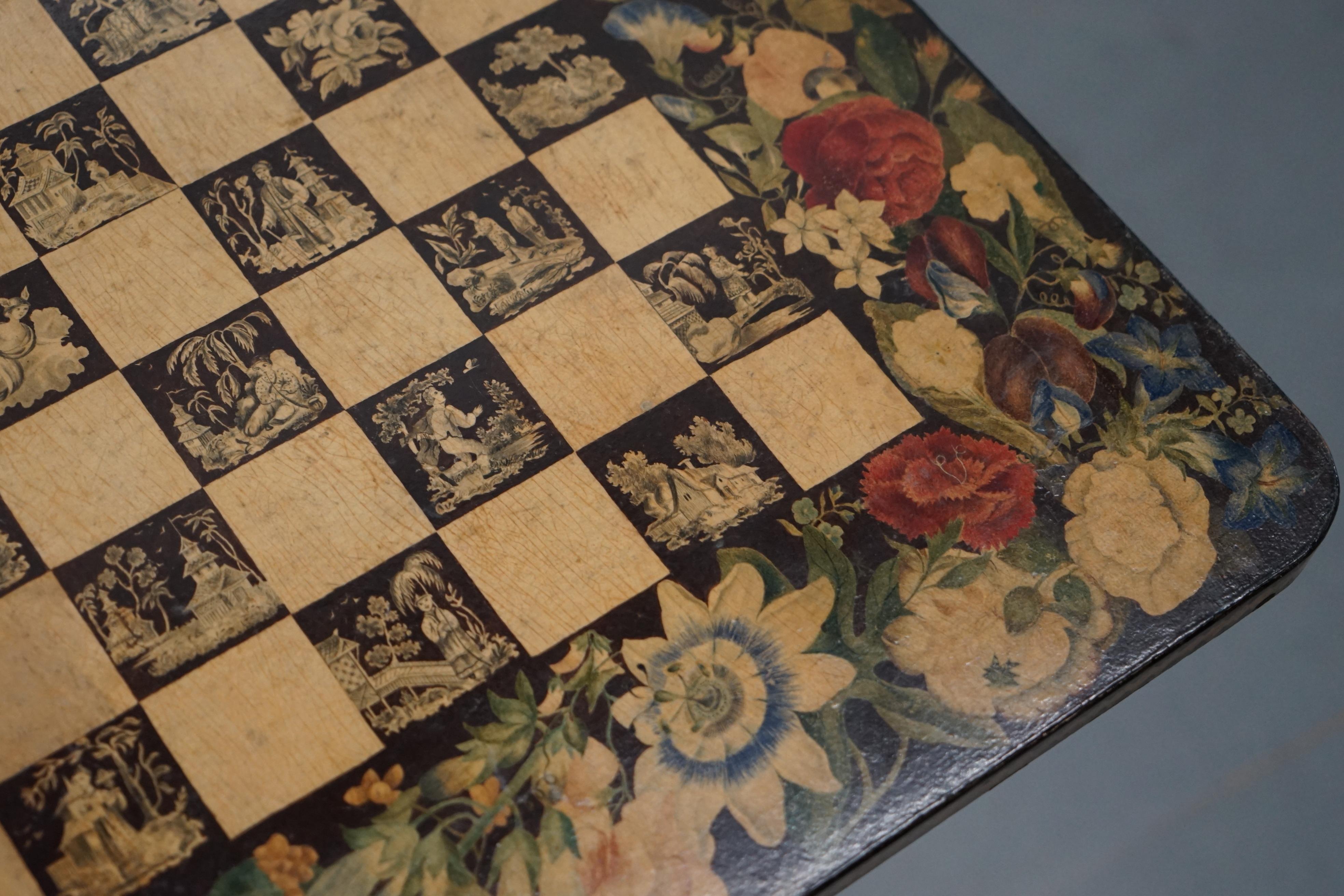 Early 19th Century Chinese Chinoiserie George IV Rare Wood Games Table Chess Tilt Top, circa 1820