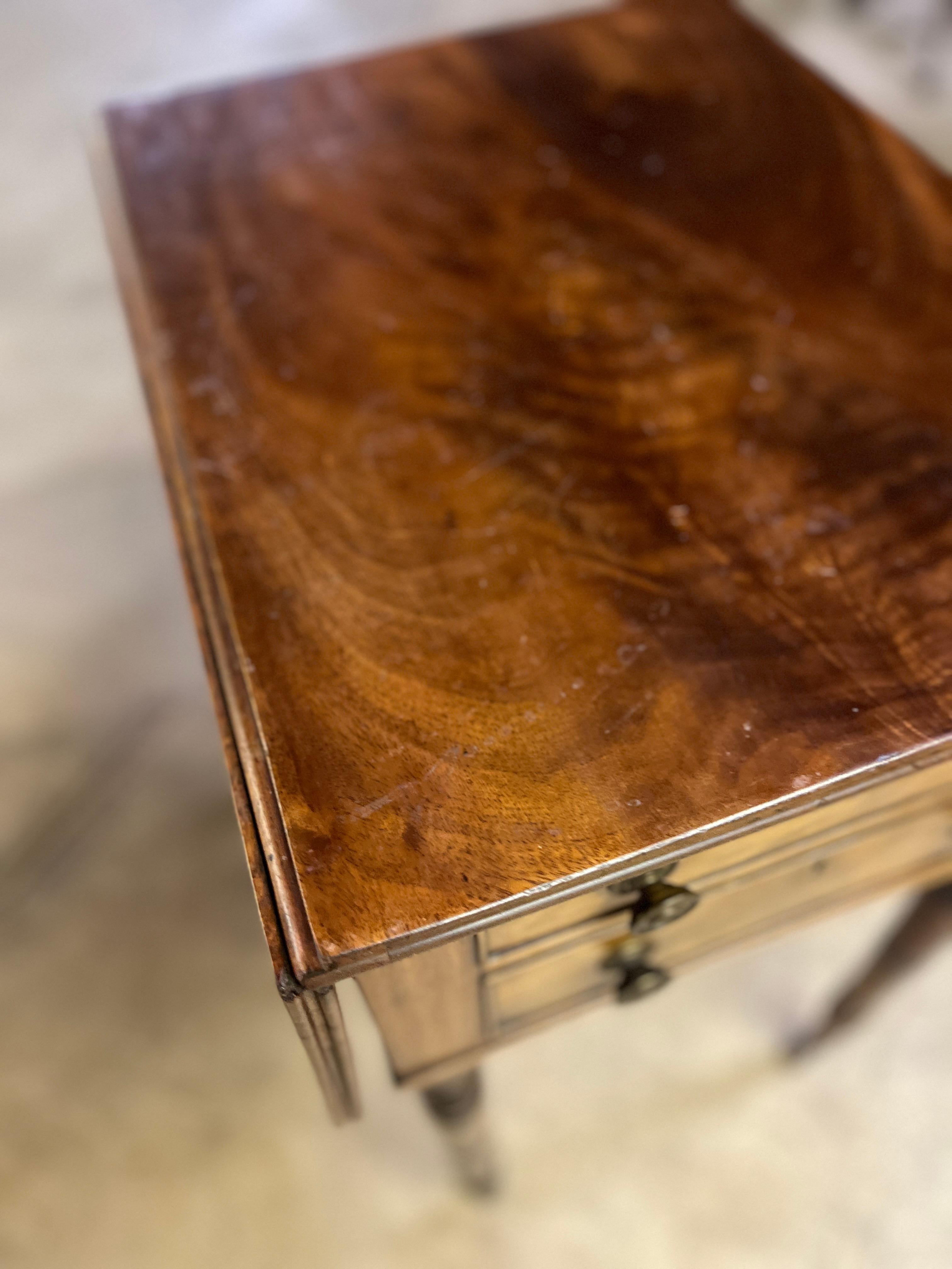 19th Century Circa 1820 English Mahogany Regency Table For Sale