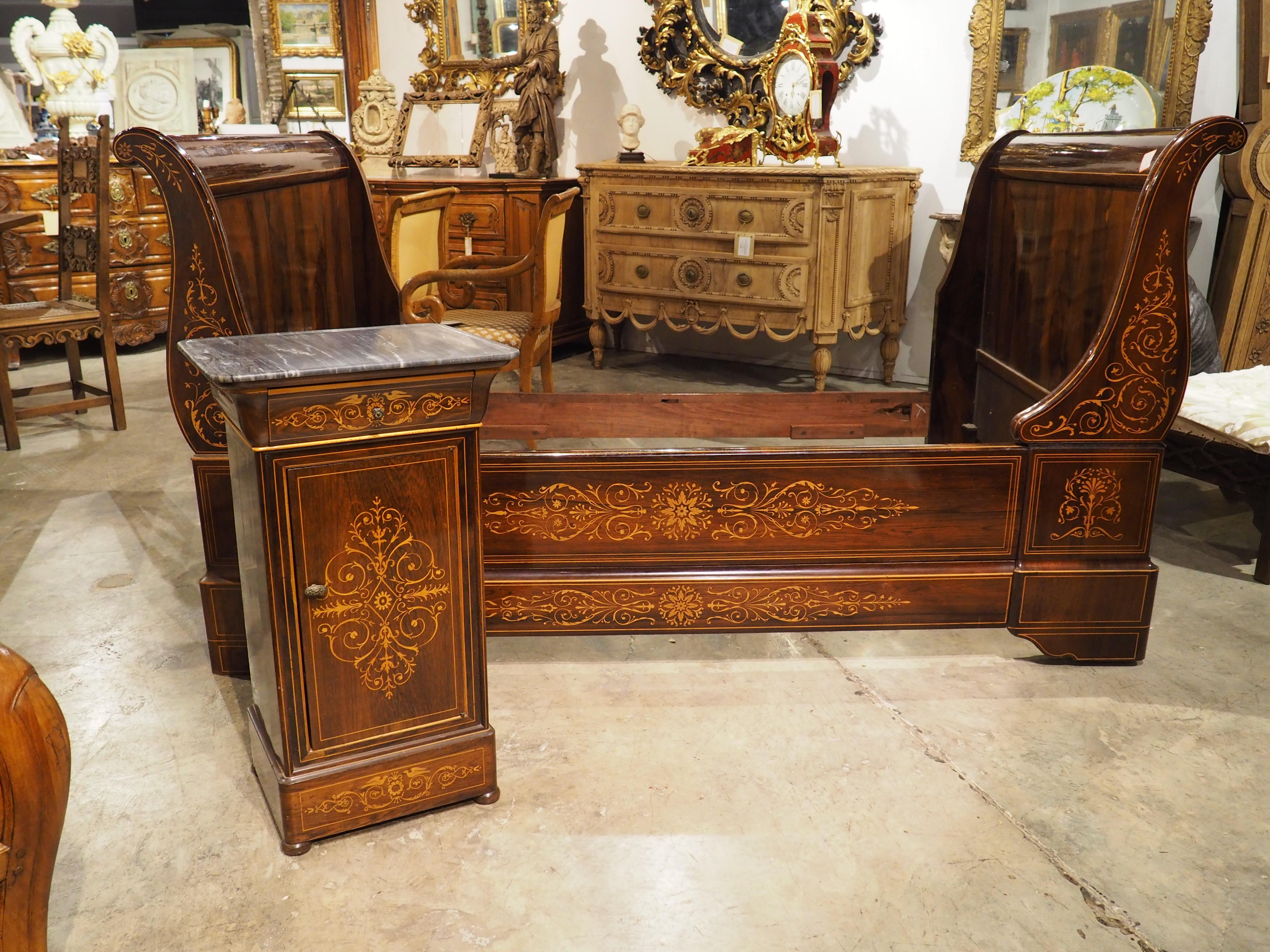 Circa 1820 French Sleigh Bed and Chevet Side Table with Sycamore Inlay For Sale 2