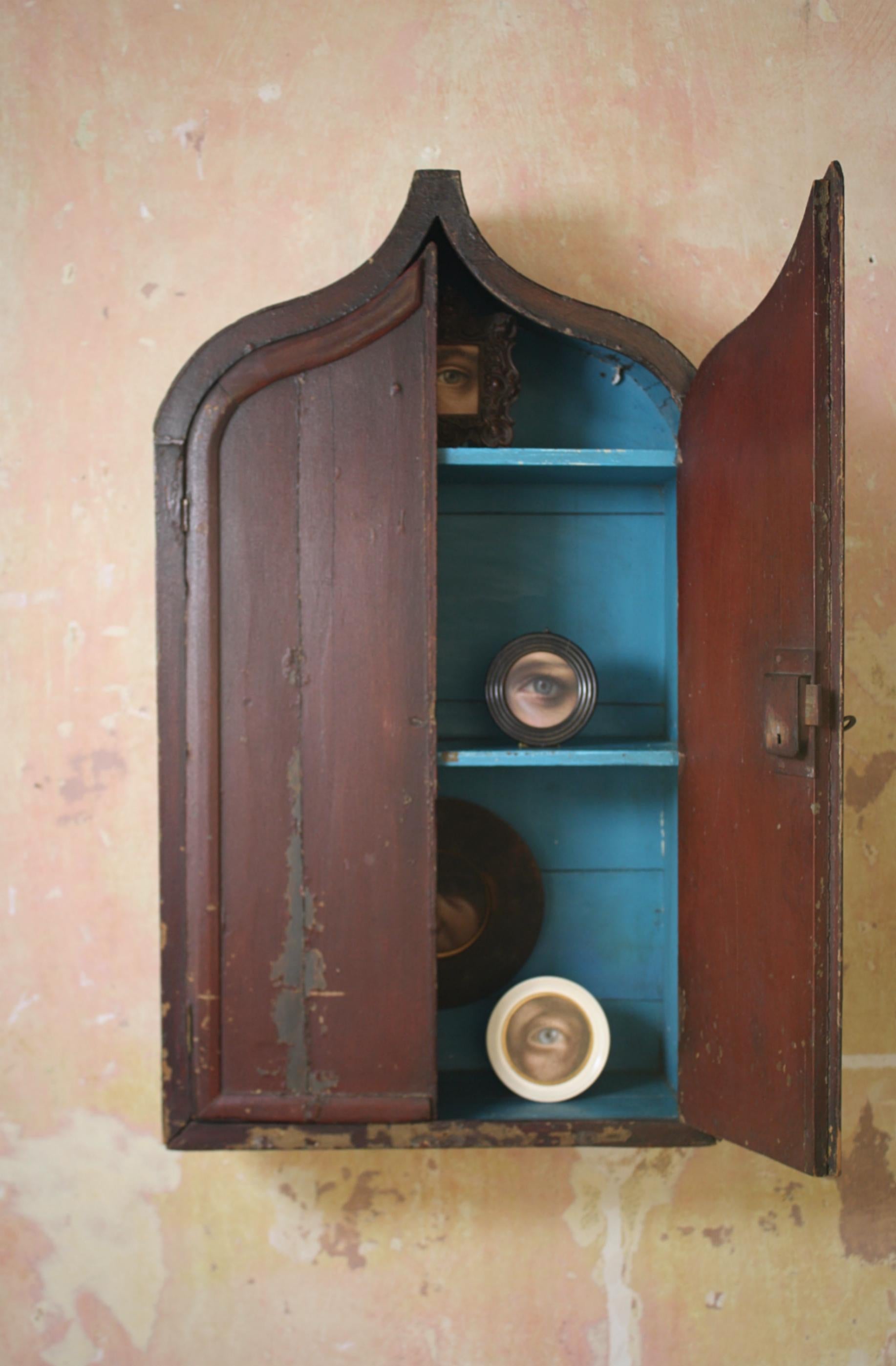 Circa 1820 Georgian Original Painted Arched Cupboard Cabinet In Good Condition In Lowestoft, GB