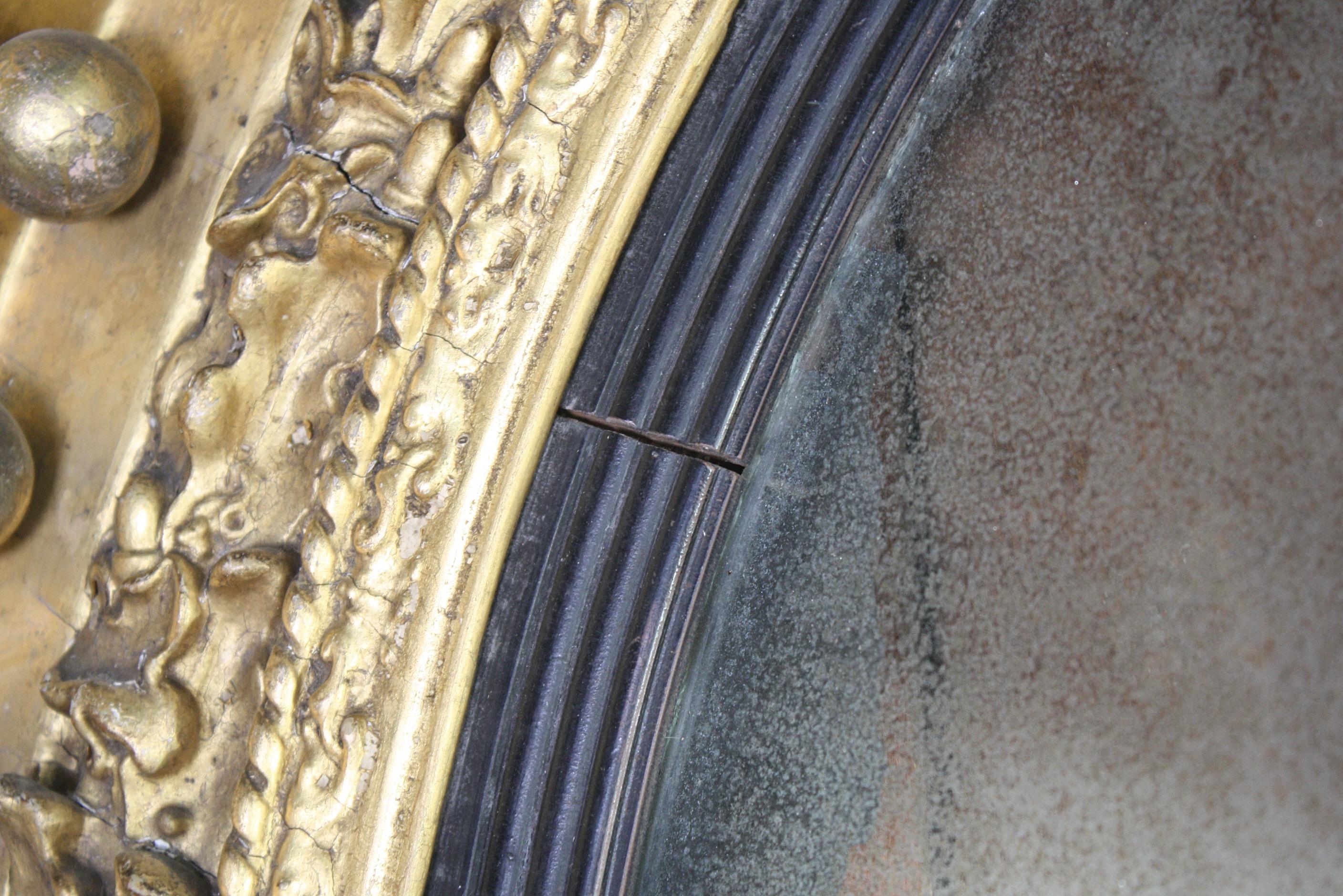 Monumentaler konvexer englischer Regency-Spiegel aus vergoldetem Holz, um 1820 im Angebot 15