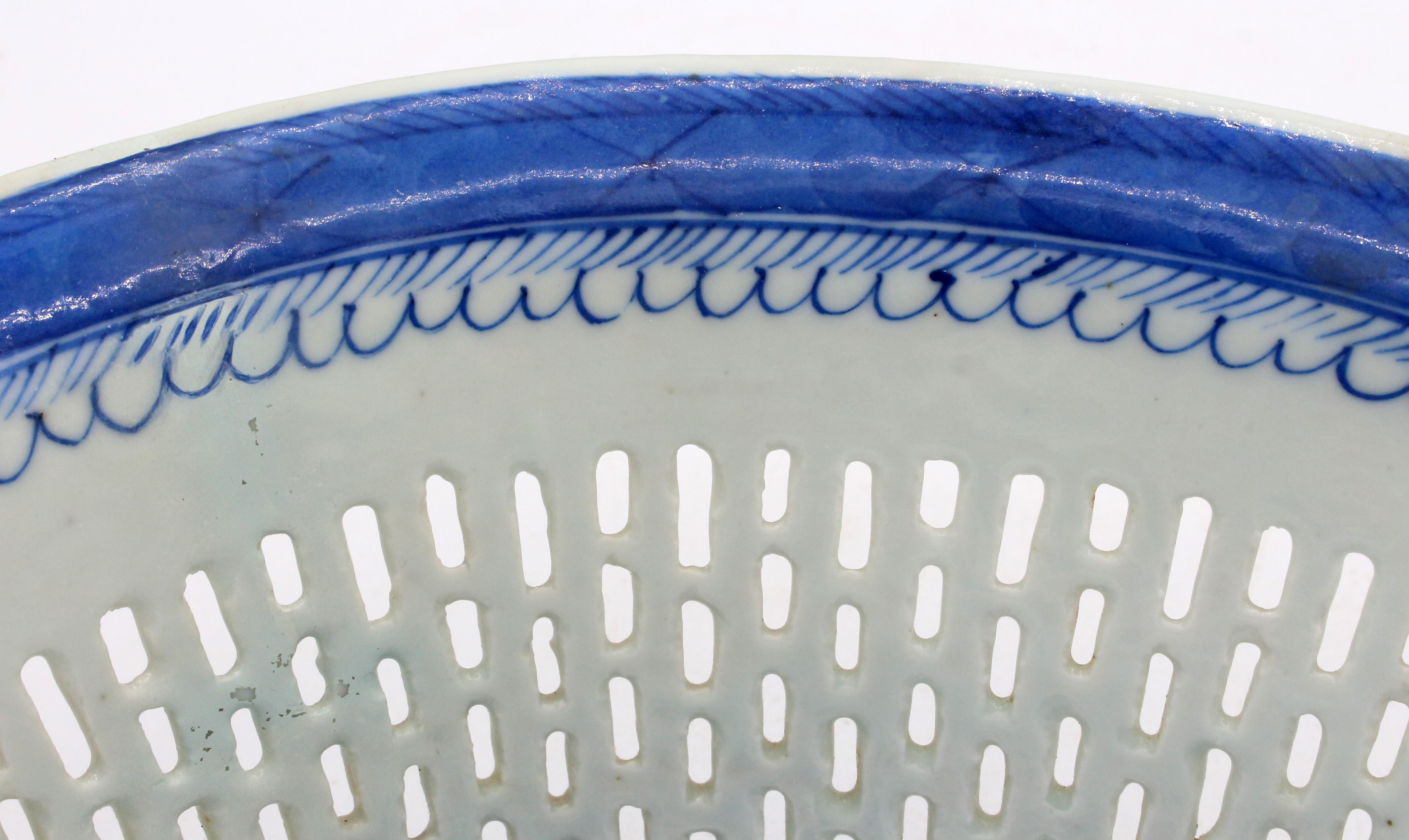 Porcelain Circa 1830-60 Blue Canton Chestnut Basket For Sale