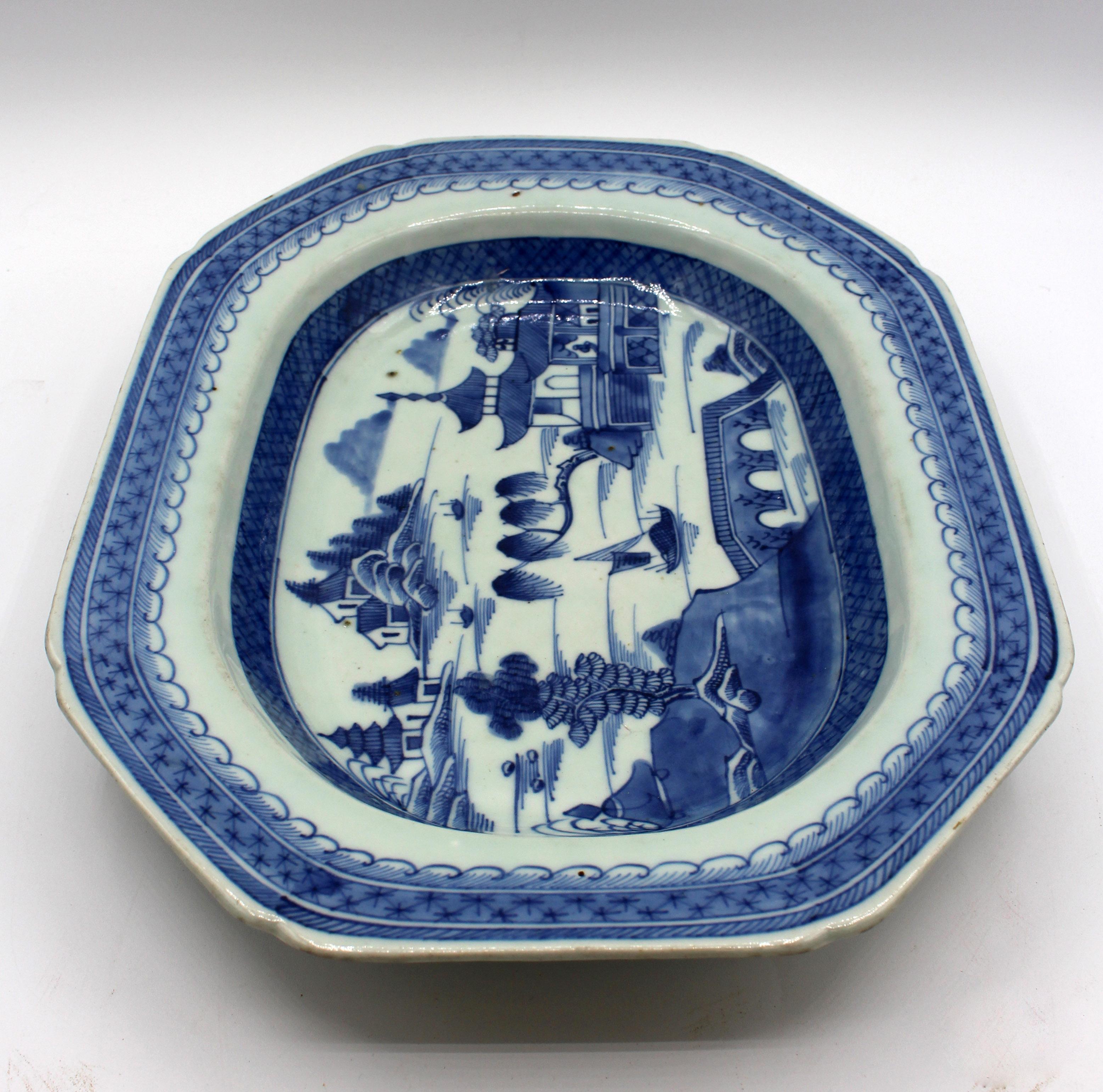 Circa 1830-60 Chinese Export Blue Canton Serving Dish For Sale 5